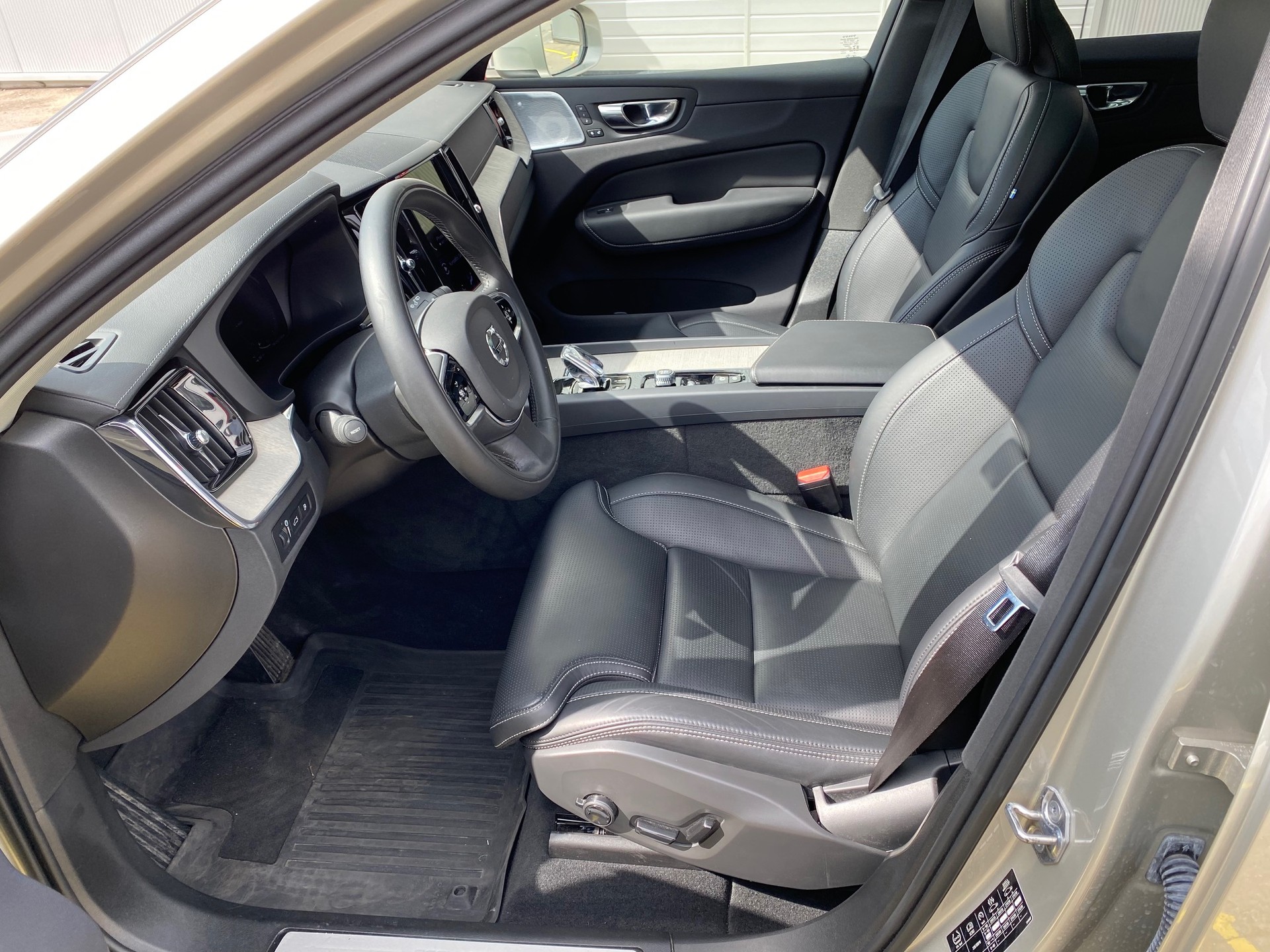 VOLVO XC60 T8 eAWD Inscription Geartronic-image-8