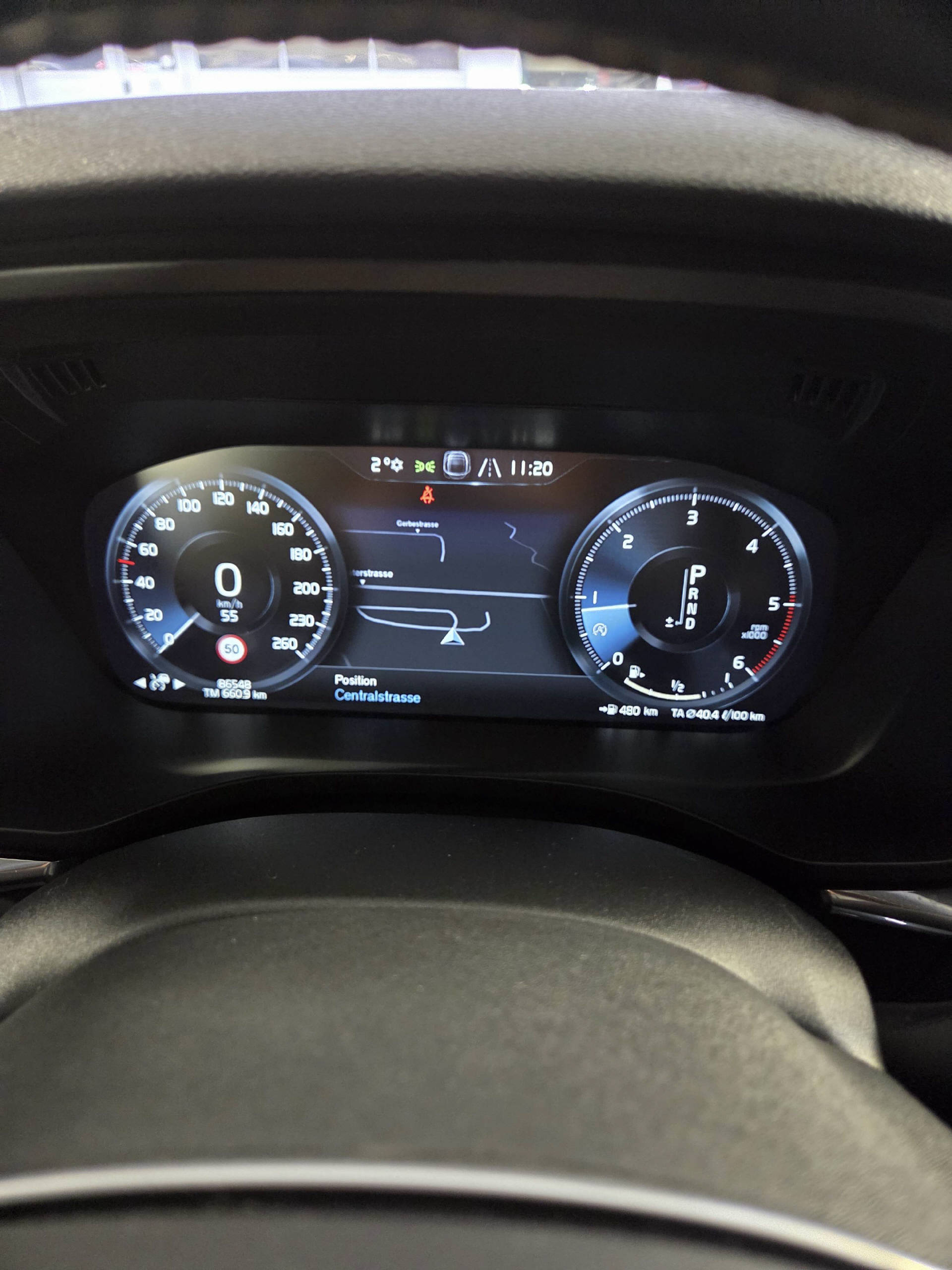 VOLVO XC60 2.0 D4 R-Design AWD-image-8