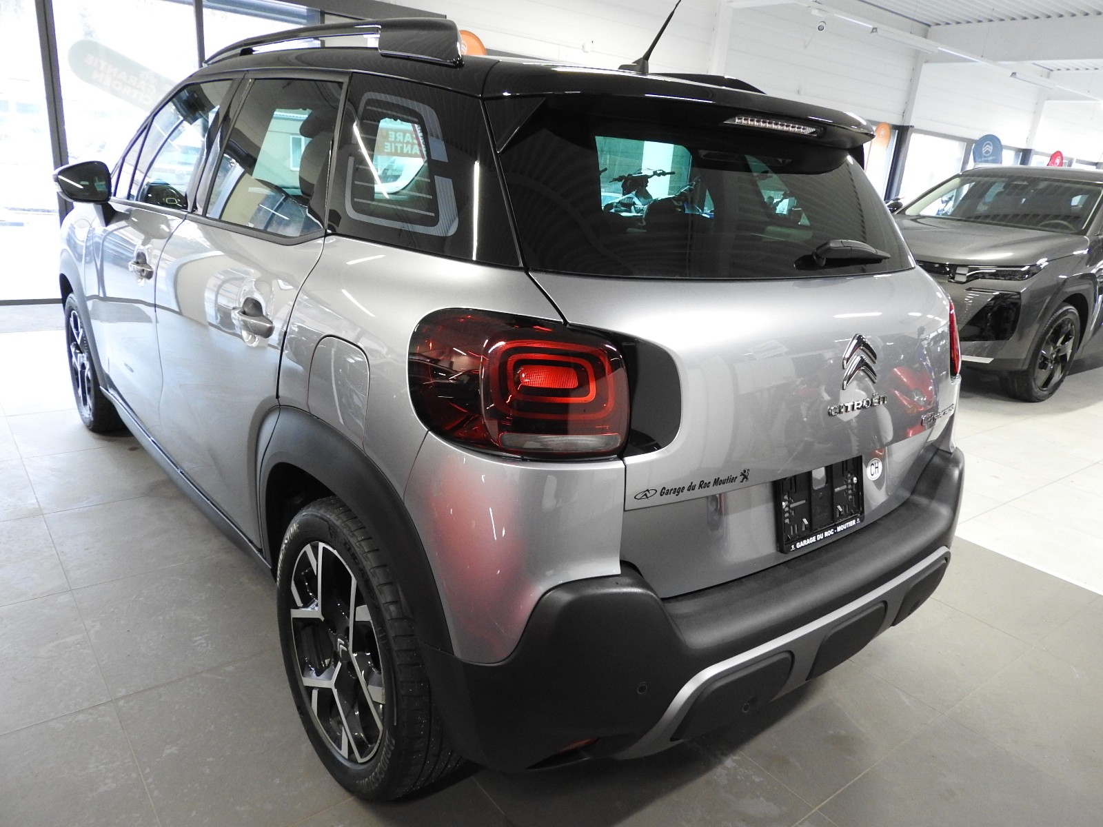 CITROEN C3 Aircross 1.2i Turbo Max EAT6-image-3