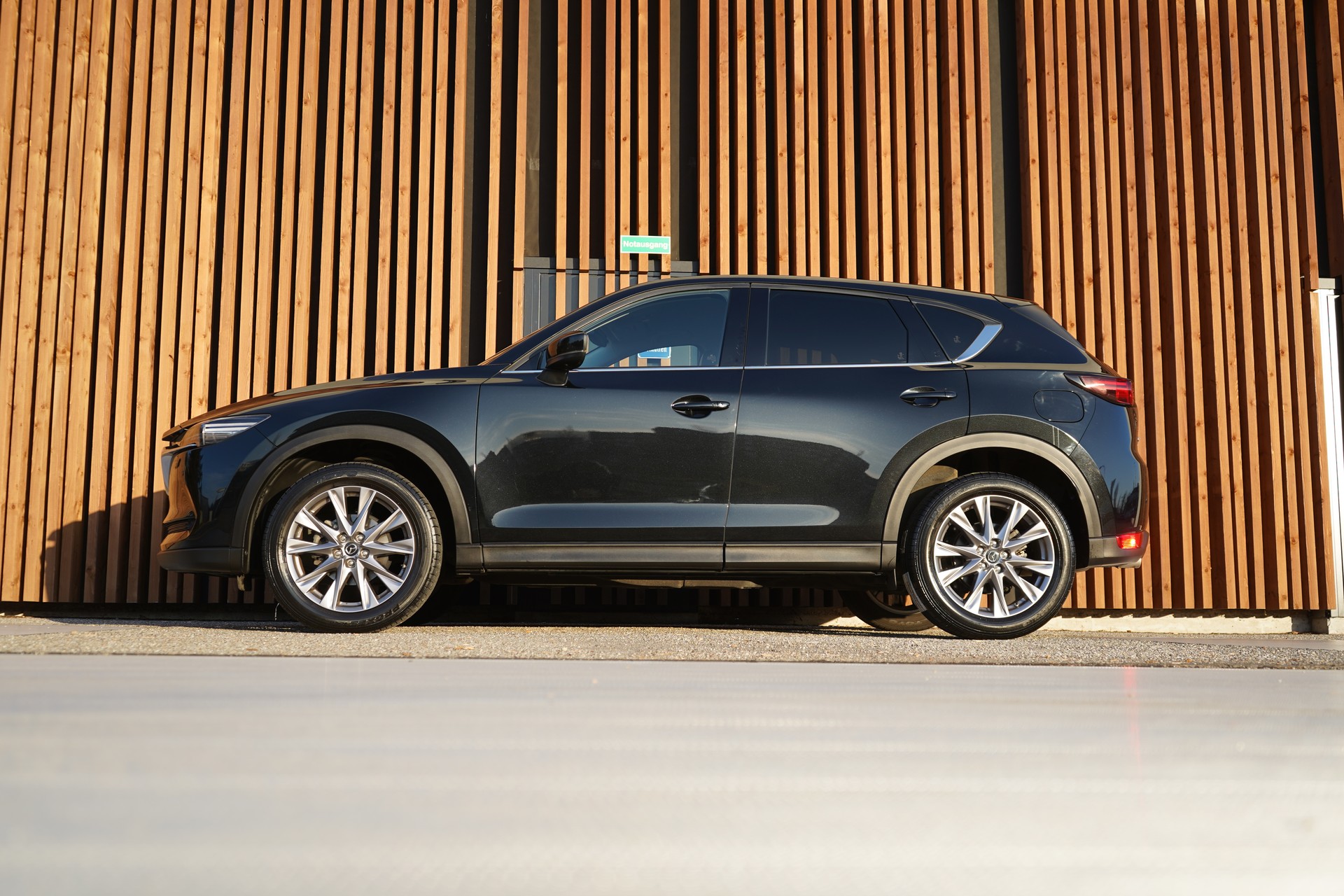 MAZDA CX-5 SKYACTIV-G 194 REVOLUTION AWD AUTOMAT l 194 PS-image-3