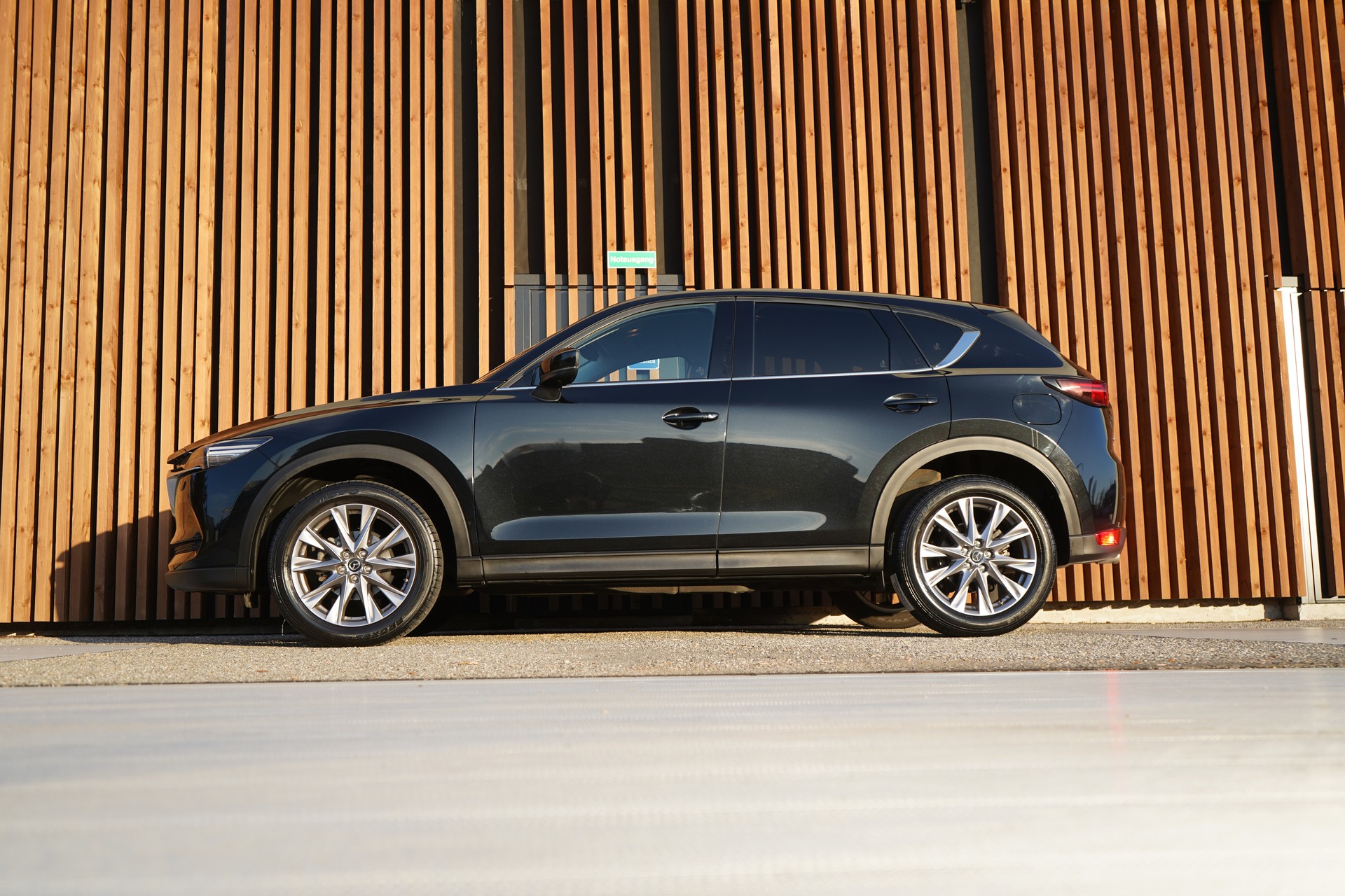 MAZDA CX-5 SKYACTIV-G 194 REVOLUTION AWD AUTOMAT l 194 PS-image-1