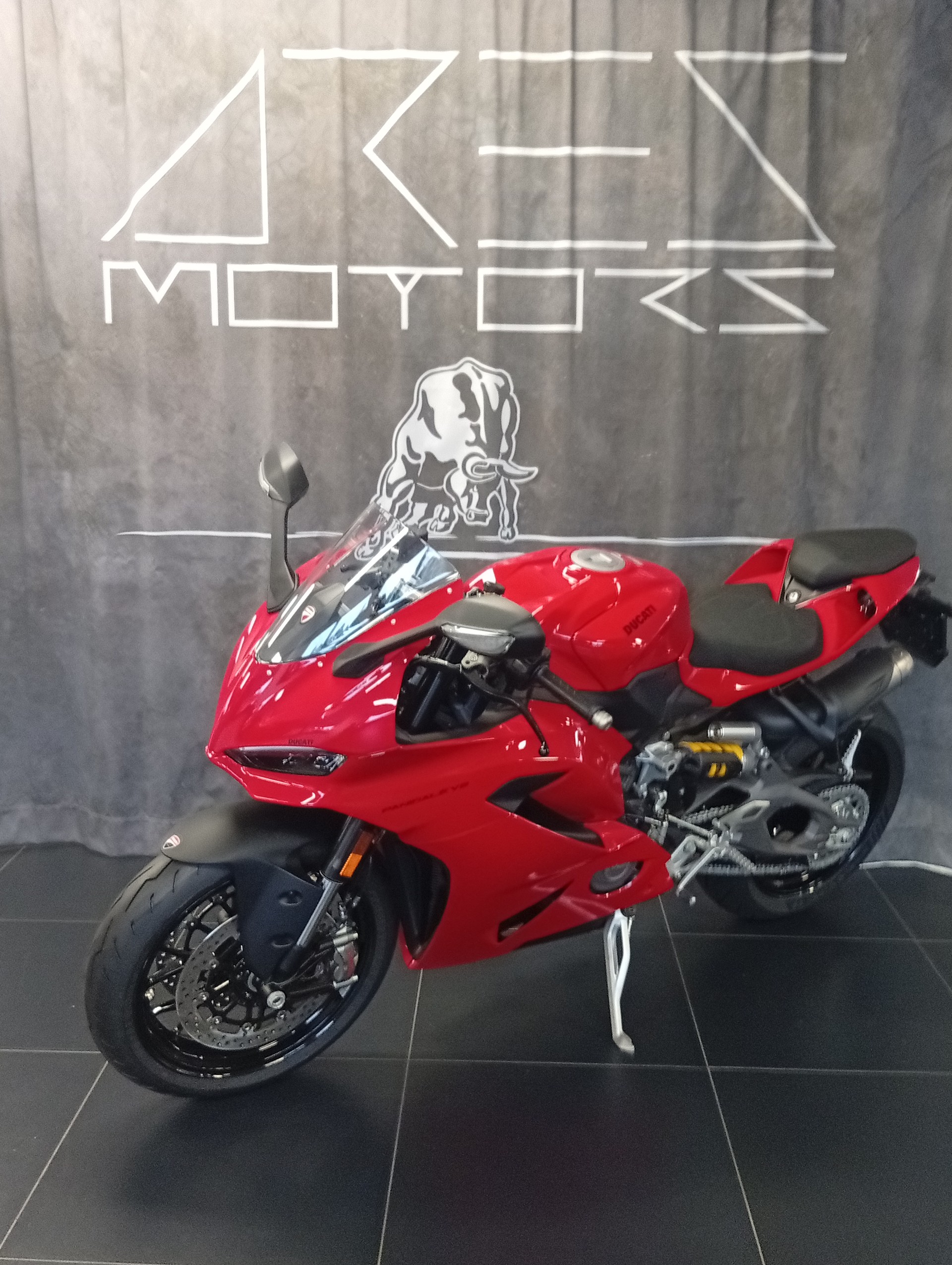 DUCATI Panigale V2-showroom-element-3