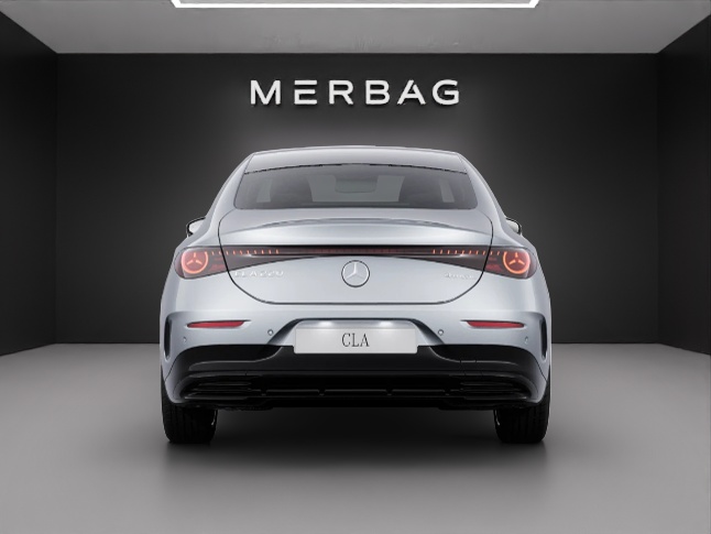 MERCEDES-BENZ CLA 220 8G-DCT 4Matic-image-2