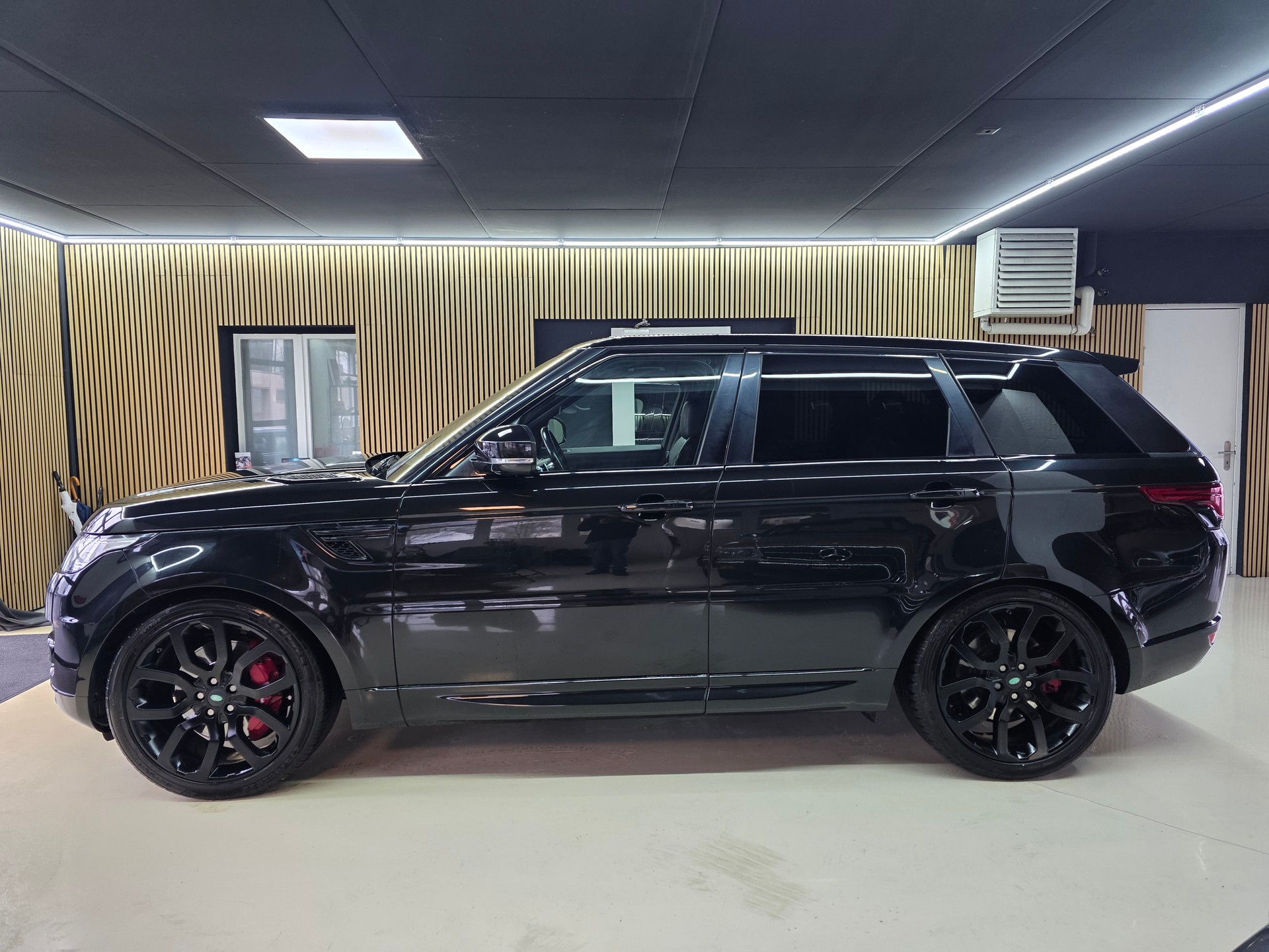 LAND ROVER Range Rover Sport 3.0 SDV6 HSE Dynamic Automatic-image-3