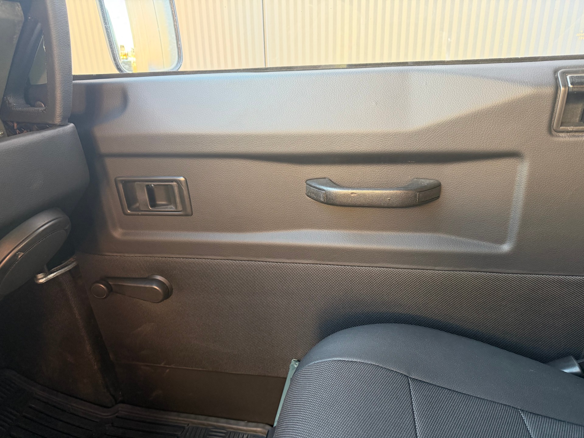 LAND ROVER Defender 130 300TDi *keswick PickUp*-image-10