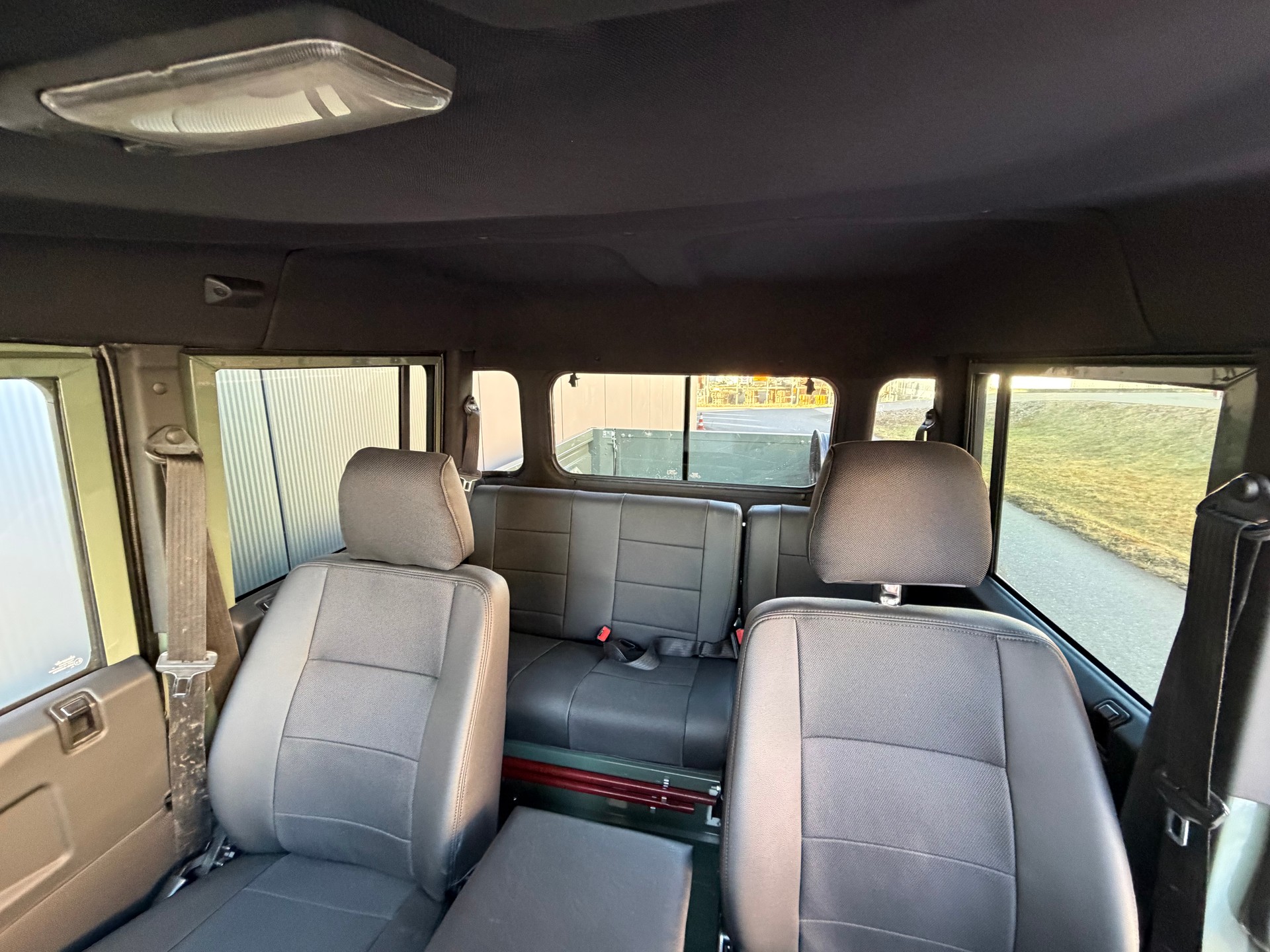 LAND ROVER Defender 130 300TDi *keswick PickUp*-image-7