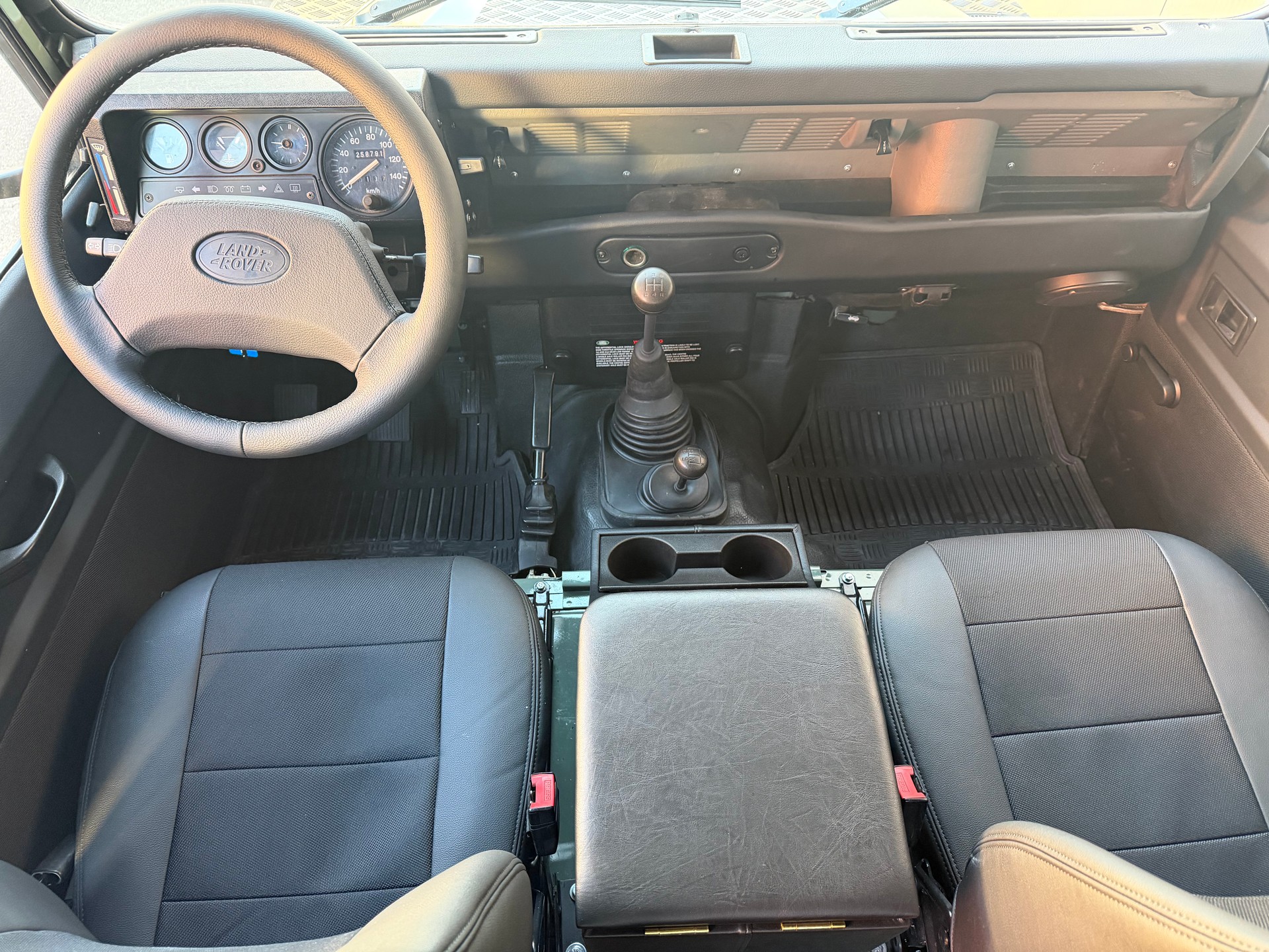 LAND ROVER Defender 130 300TDi *keswick PickUp*-image-8