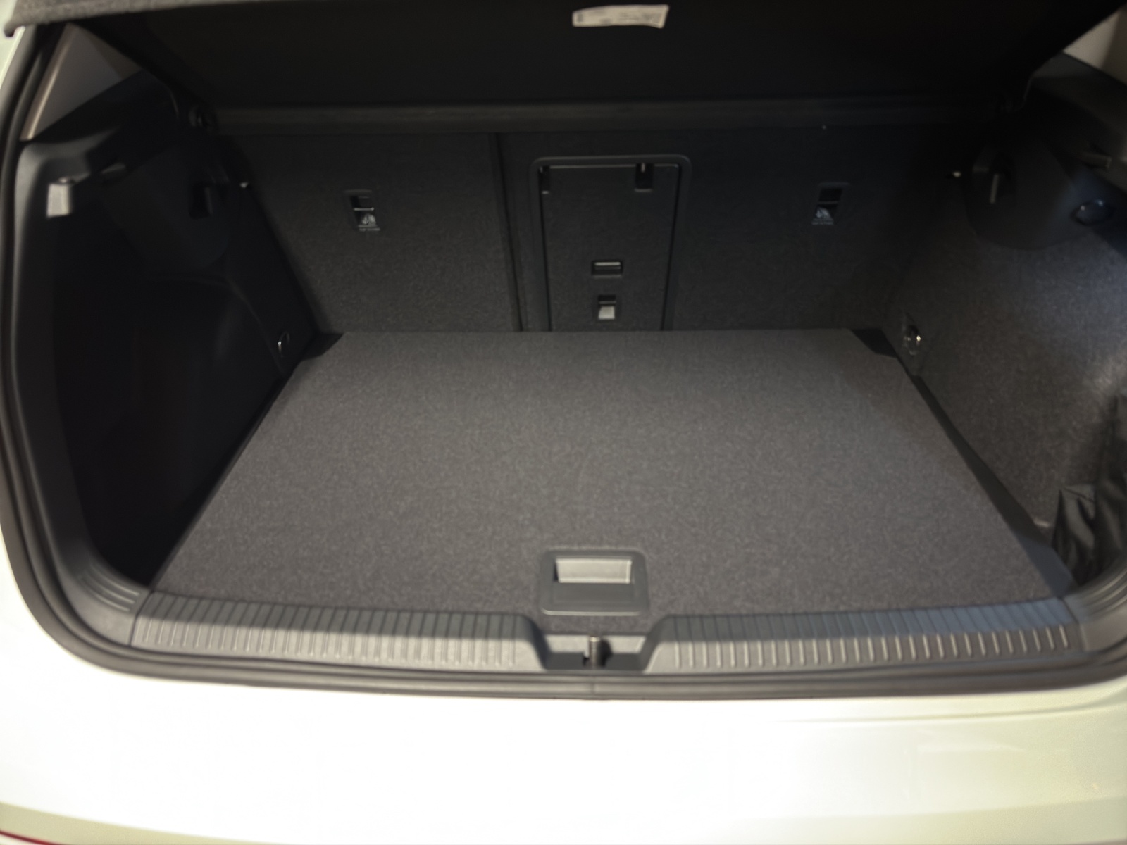VW Golf 1.5 e TSI mHEV Style DSG-image-10