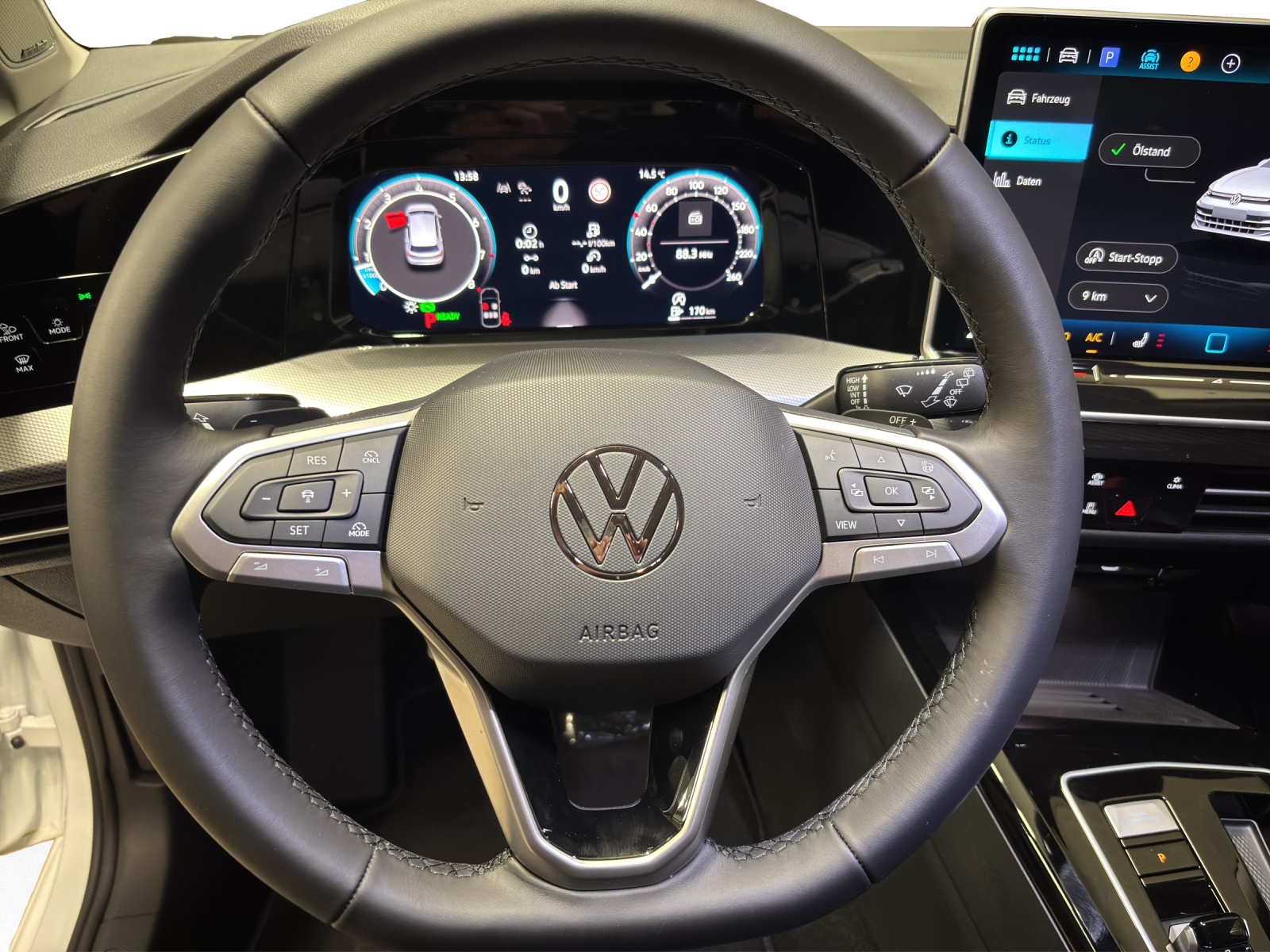 VW Golf 1.5 e TSI mHEV Style DSG-image-6