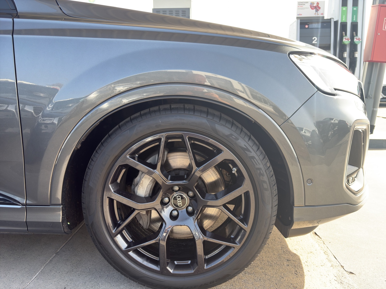 AUDI Q7 55 TFSI S line quattro tiptronic-image-16