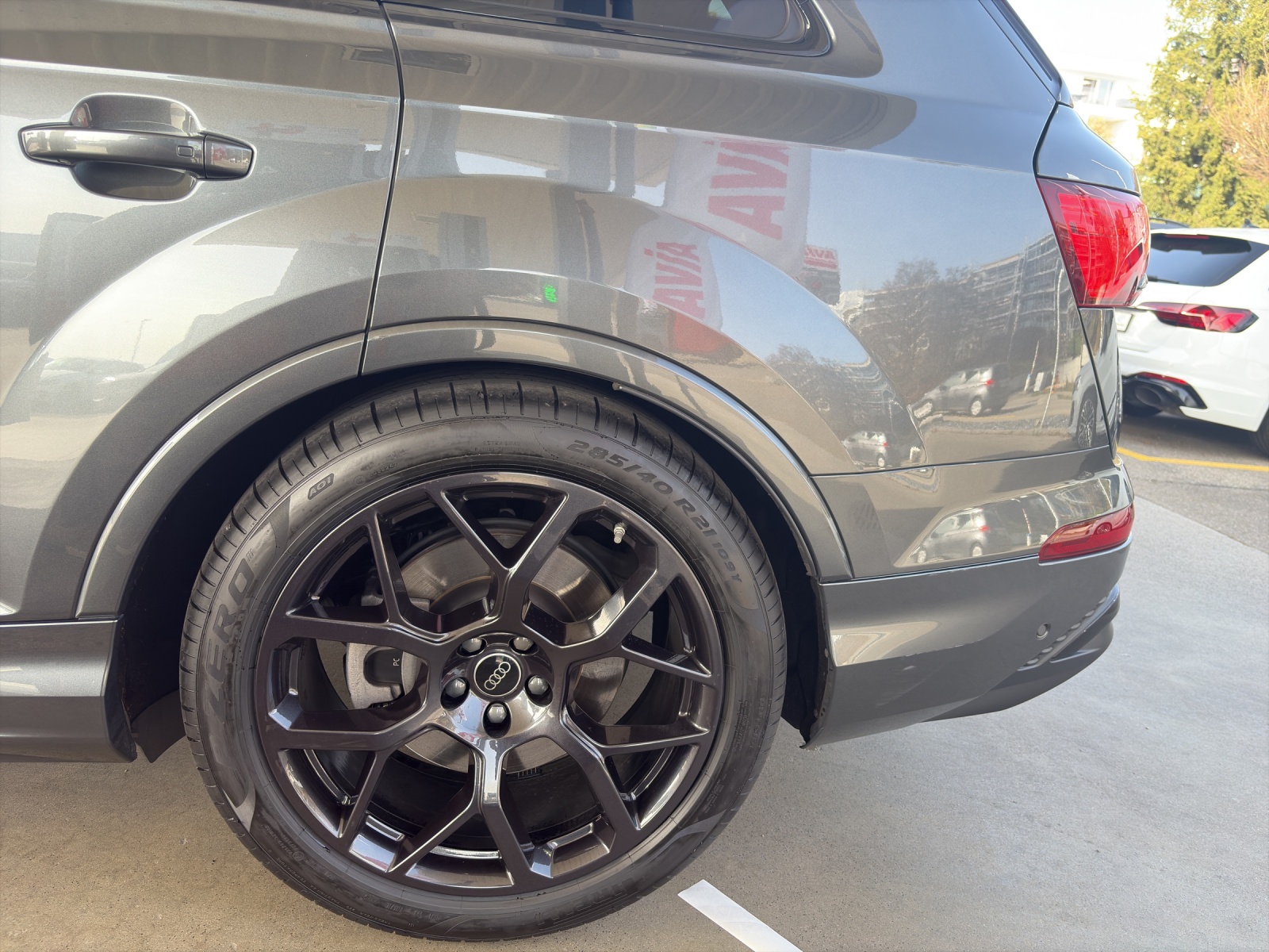 AUDI Q7 55 TFSI S line quattro tiptronic-image-14