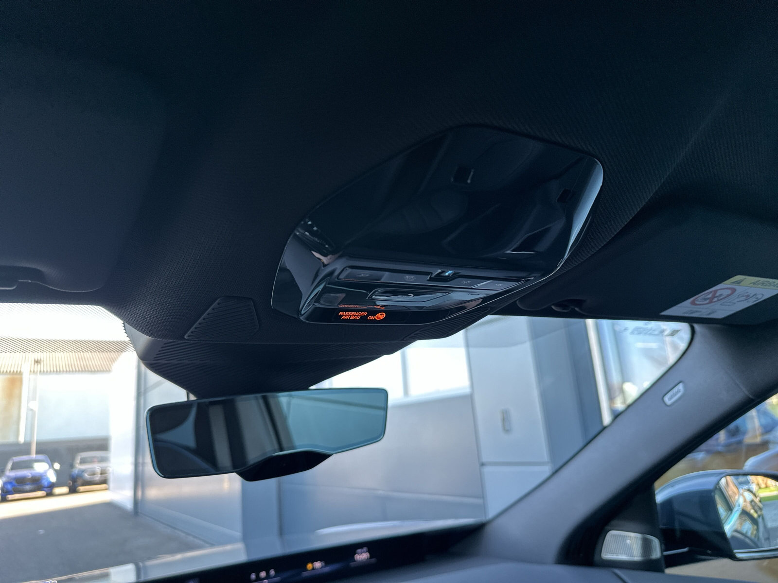 BMW iX3 50 xDrive M Sport **Action de leasing à 0.9% avec assurance et roues hiver**-image-20