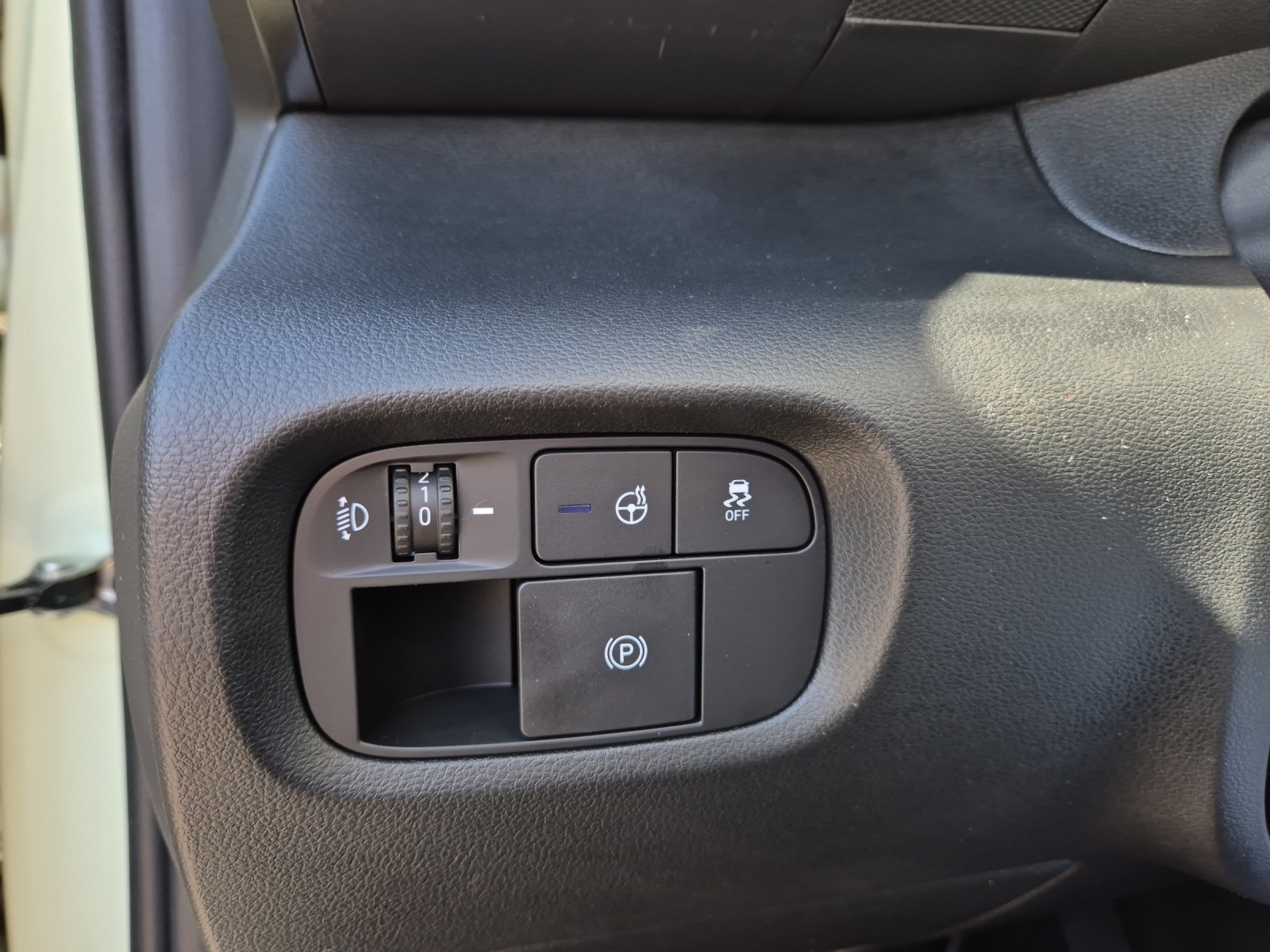 HYUNDAI Inster Electric Amplia-image-12