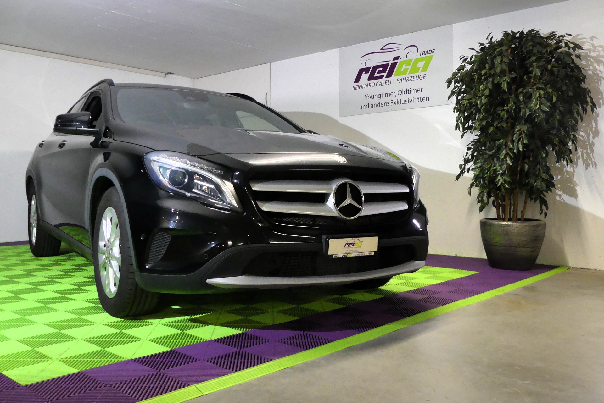 MERCEDES-BENZ GLA 250 4Matic 7G-DCT-image-12