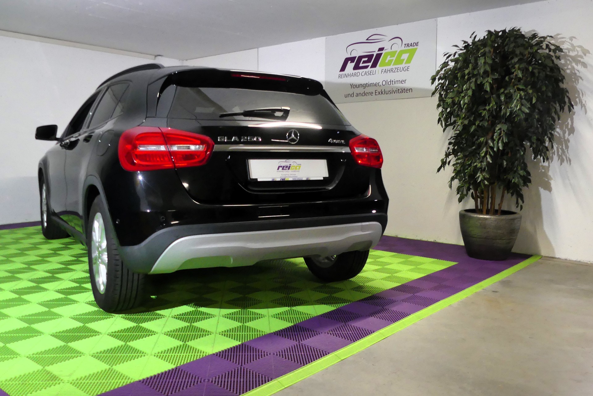 MERCEDES-BENZ GLA 250 4Matic 7G-DCT-image-8