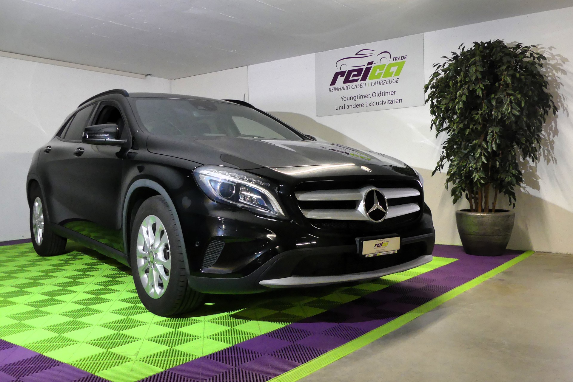 MERCEDES-BENZ GLA 250 4Matic 7G-DCT-image-0