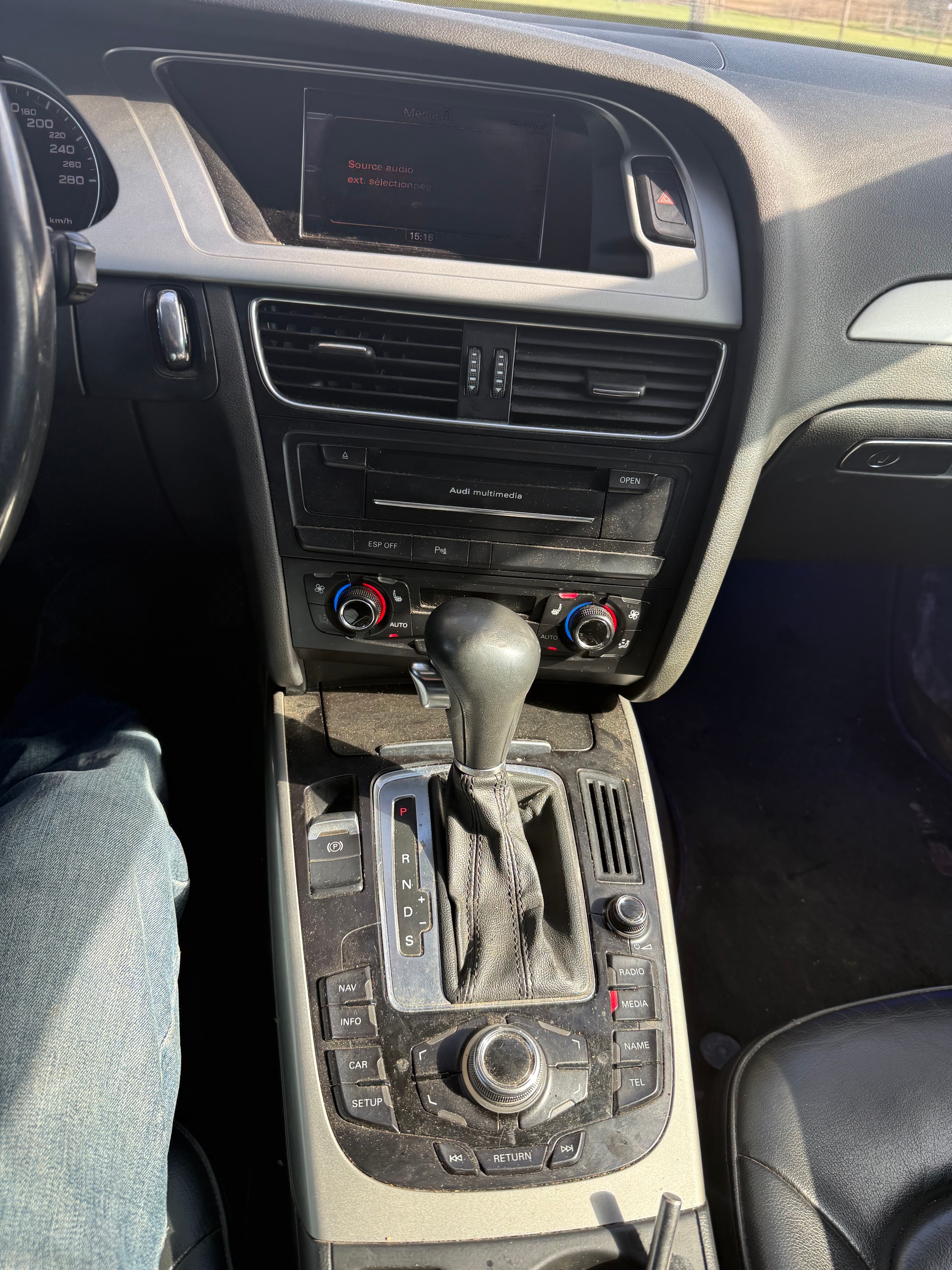 AUDI A4 Avant 2.7 TDI multitronic-image-11