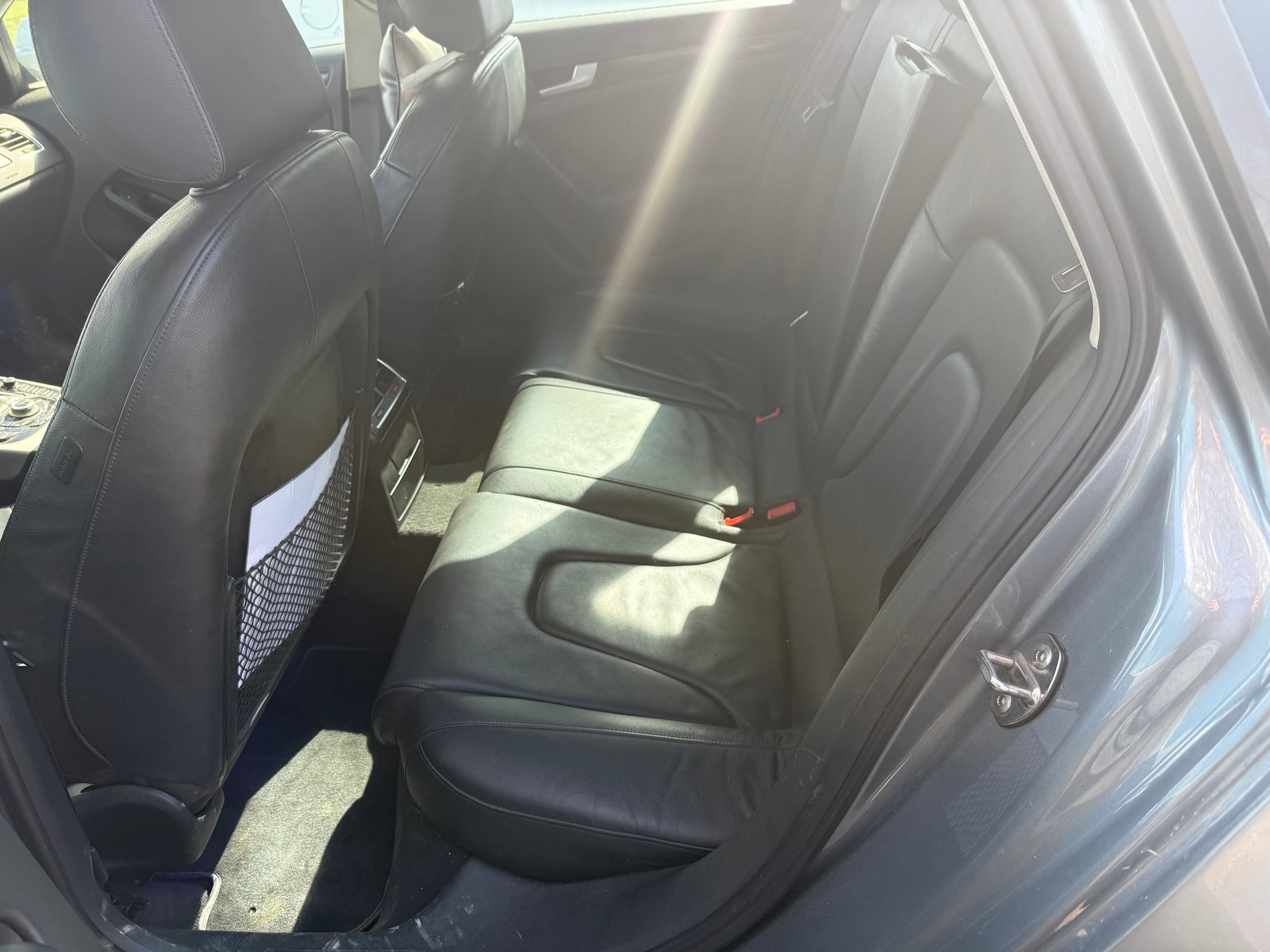 AUDI A4 Avant 2.7 TDI multitronic-image-8