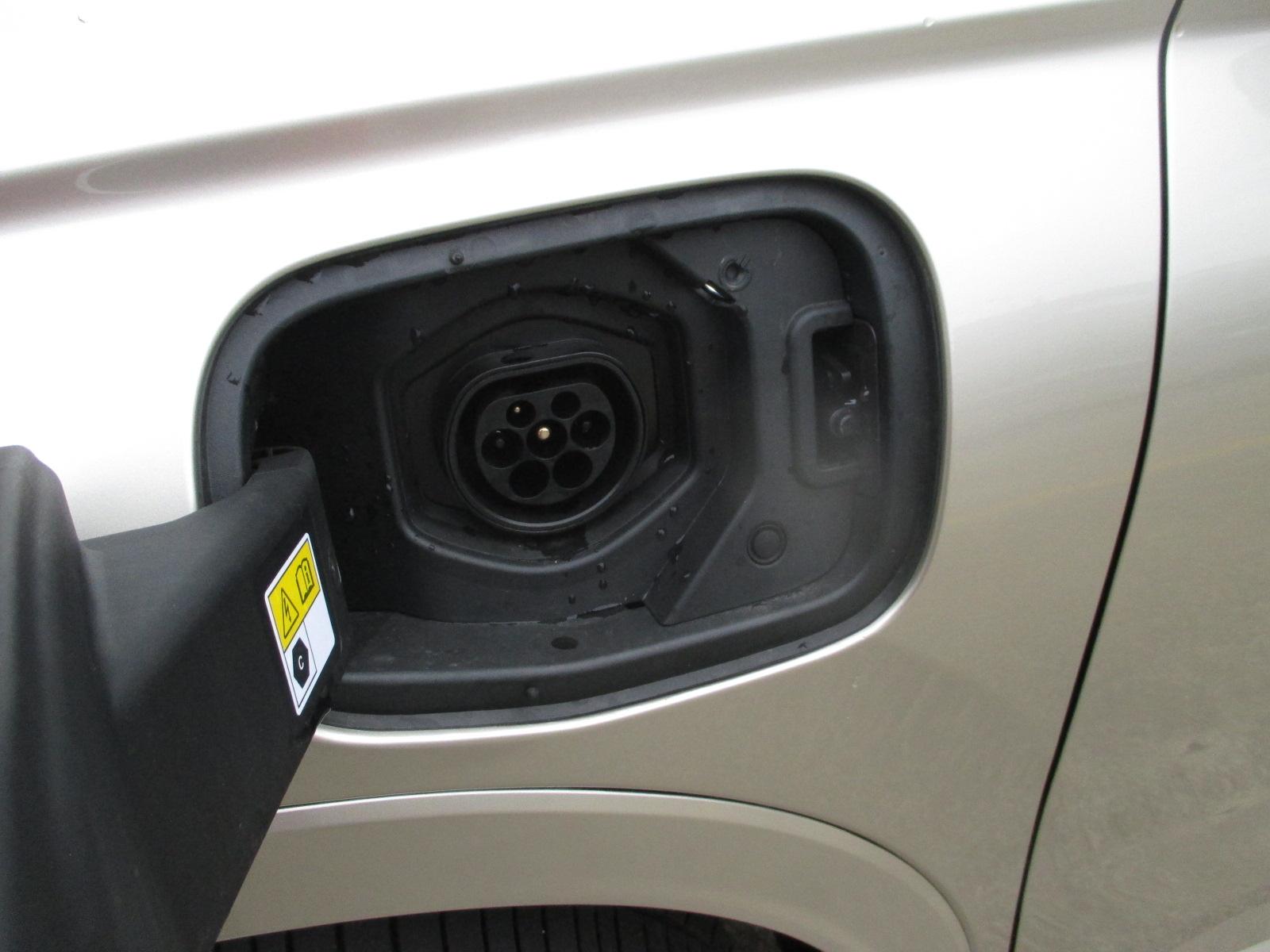 HONDA CR-V 2.0 i-MMD Plug-in Hybrid Advance Tech 2WD - mit Aktionsleasing 1.9% und 8 Jahren Garantie!-image-6