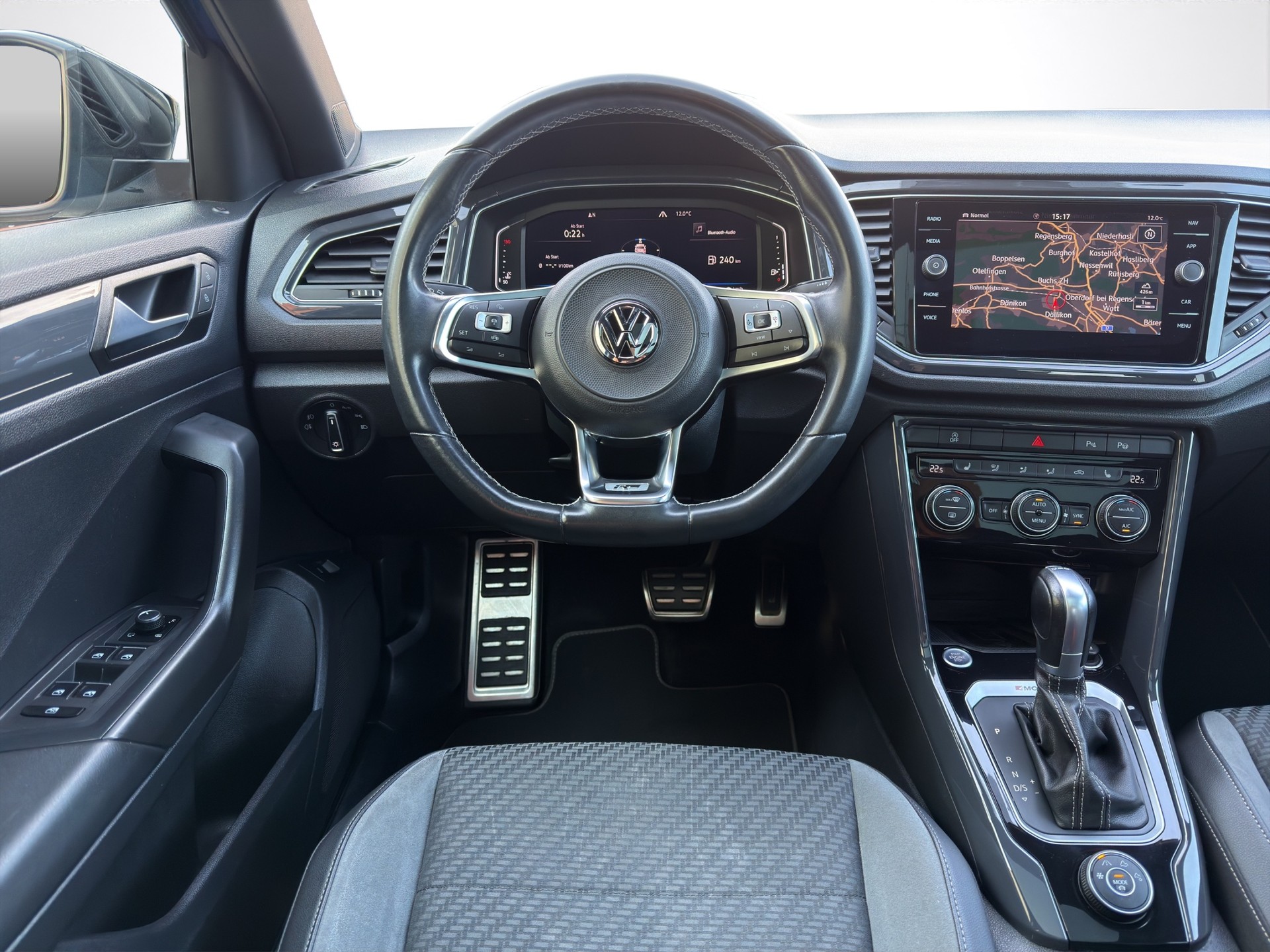 VW T-Roc 2.0 TDI SCR R-Line Sport DSG 4Motion-image-12