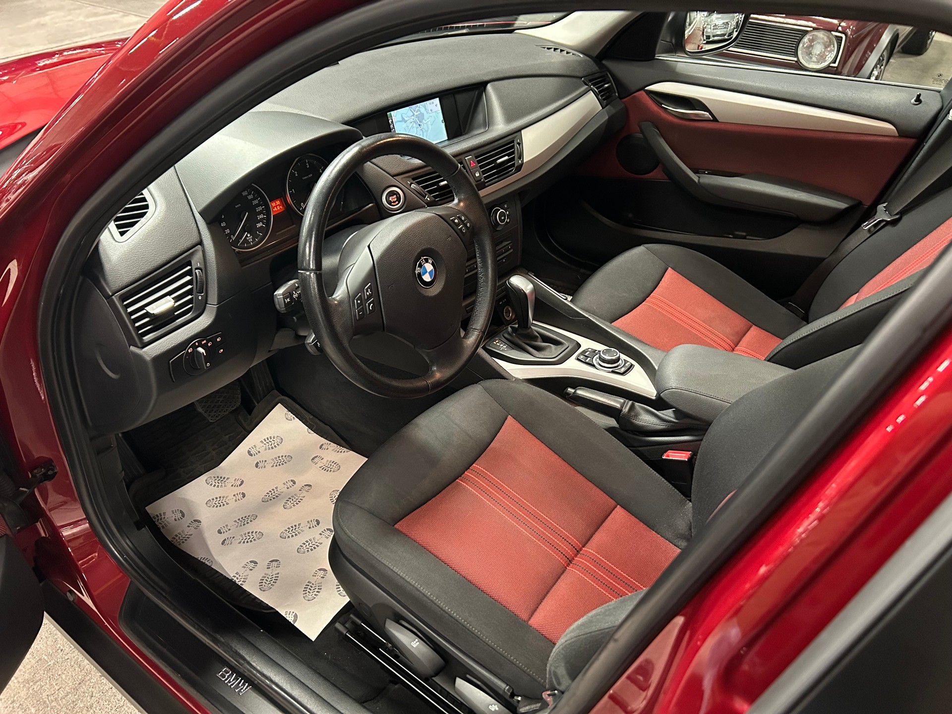 BMW X1 xDrive 23d Steptronic-image-13
