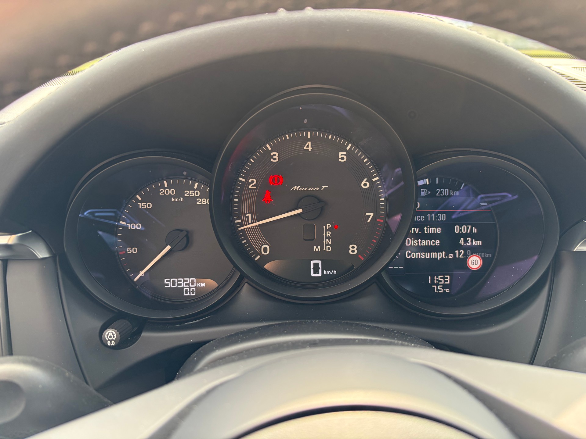 PORSCHE Macan T PDK-image-5