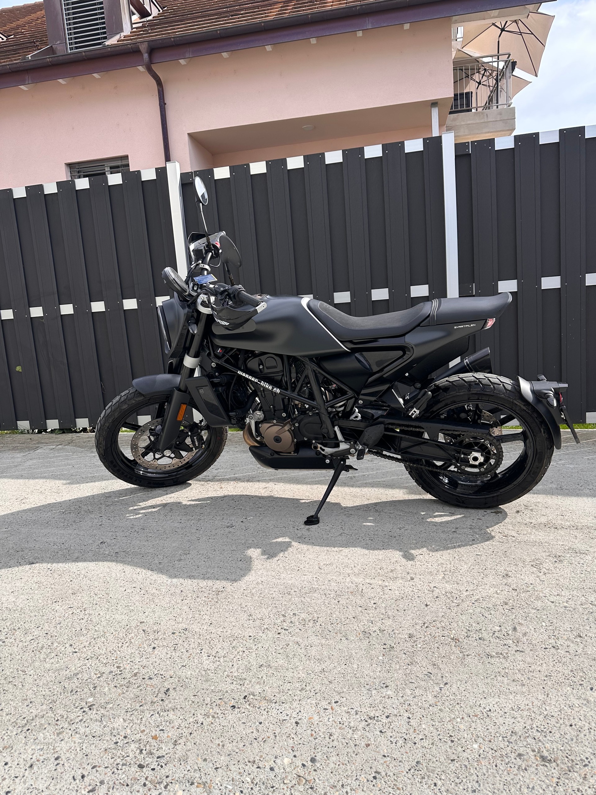 HUSQVARNA SVARTPILEN 701-image-3
