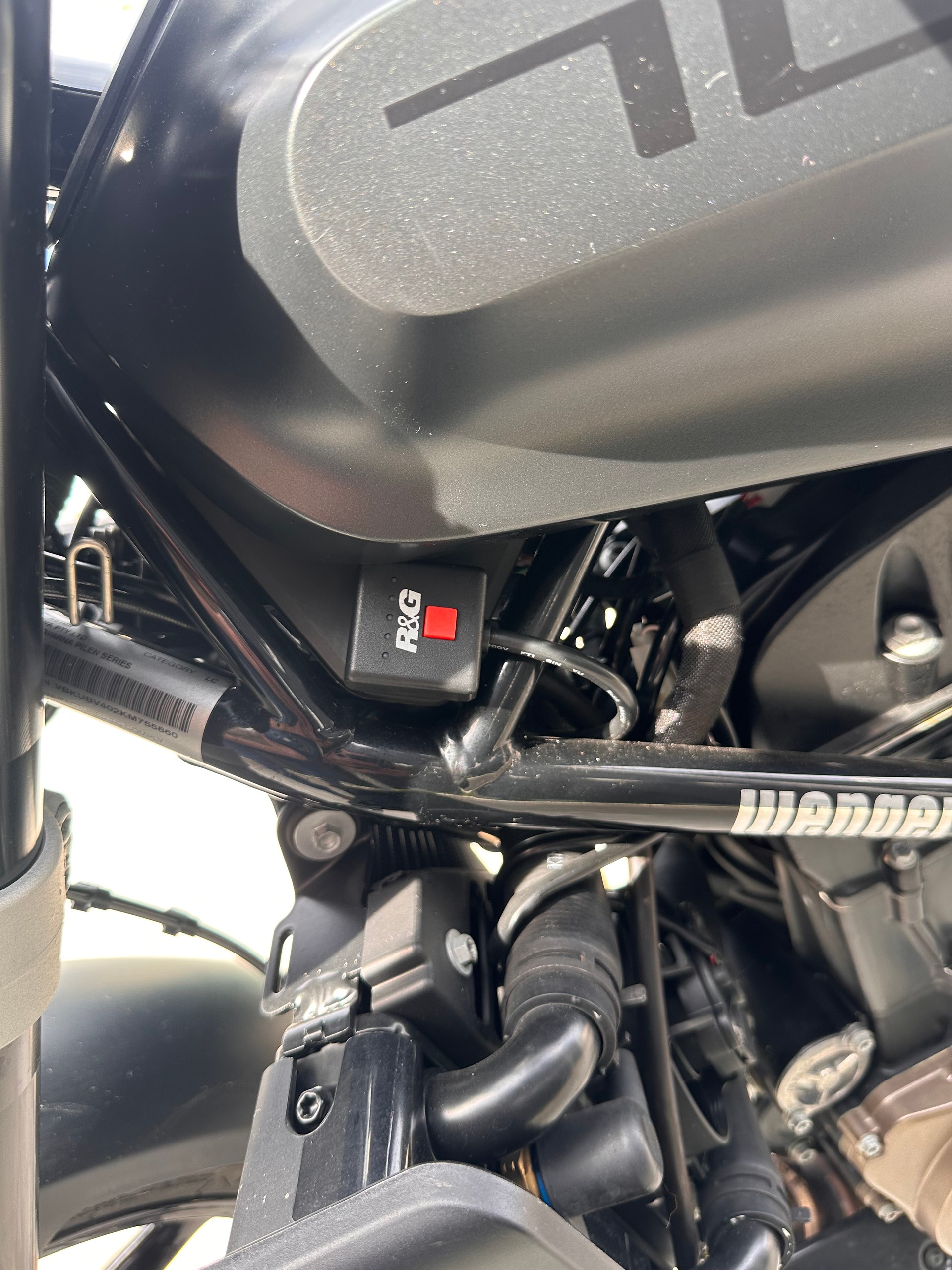 HUSQVARNA SVARTPILEN 701-image-5