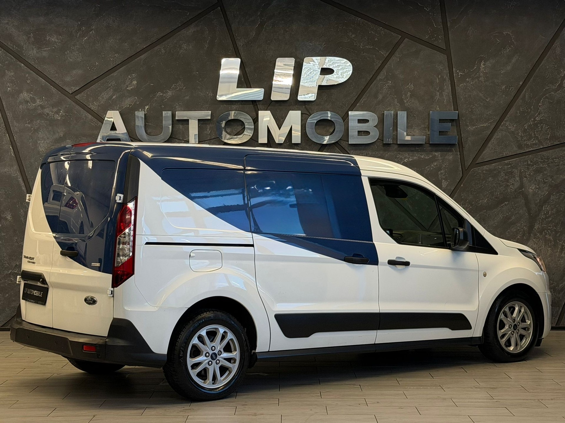 FORD Transit Connect Van T210 1.5 Eco Blue Ambiente-image-5