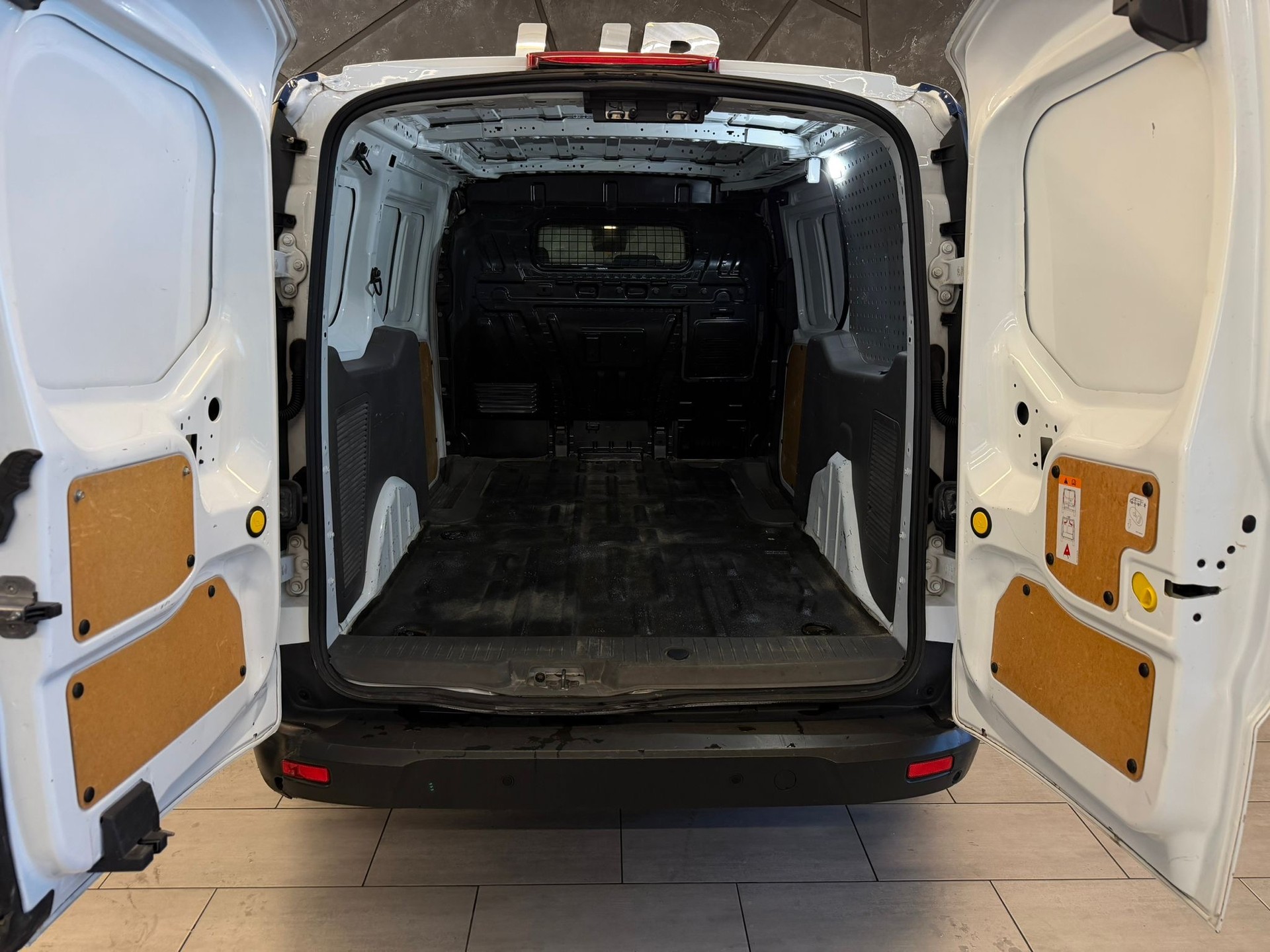 FORD Transit Connect Van T210 1.5 Eco Blue Ambiente-image-12