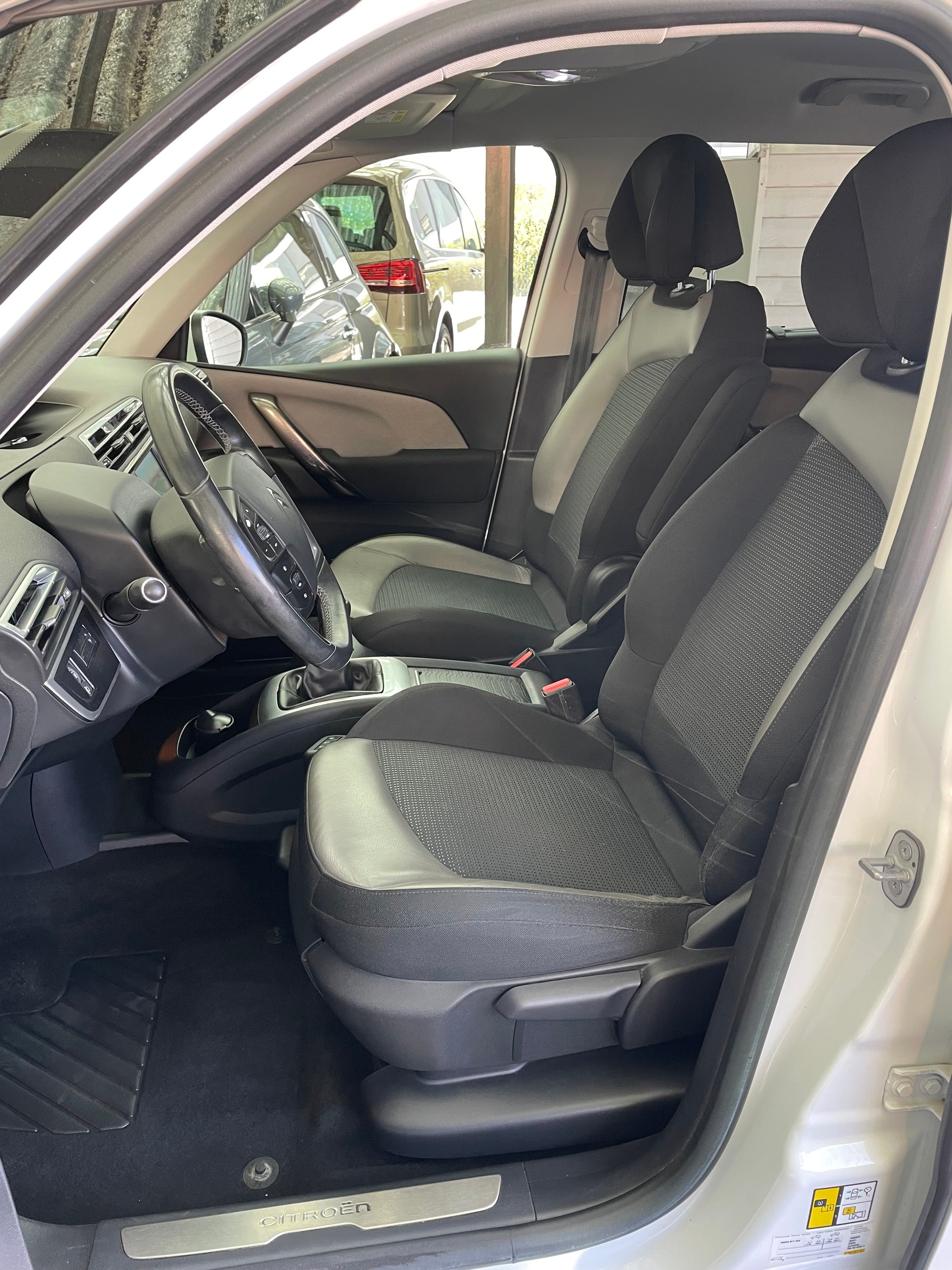 CITROEN Grand C4 Picasso 2.0 BlueHDi Exclusive-image-7