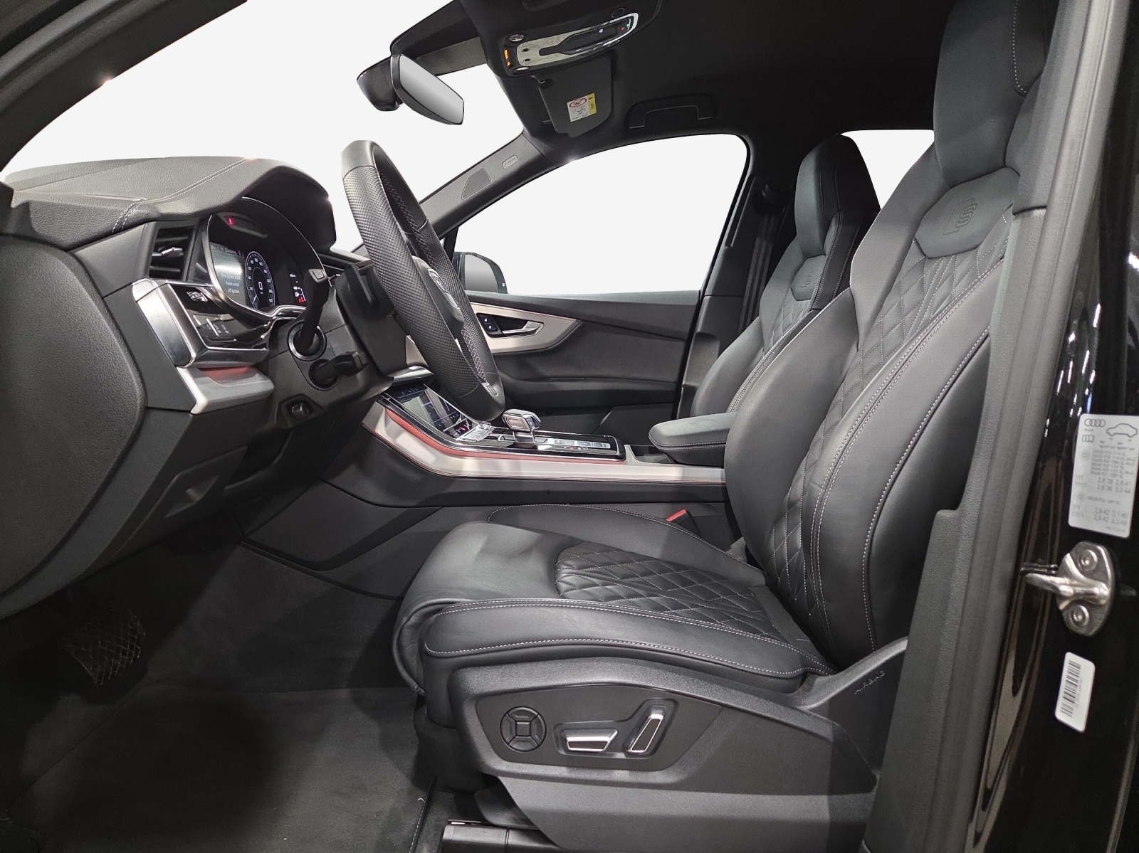 AUDI Q7 55 TFSI e quattro PHEV S line tiptronic-image-7