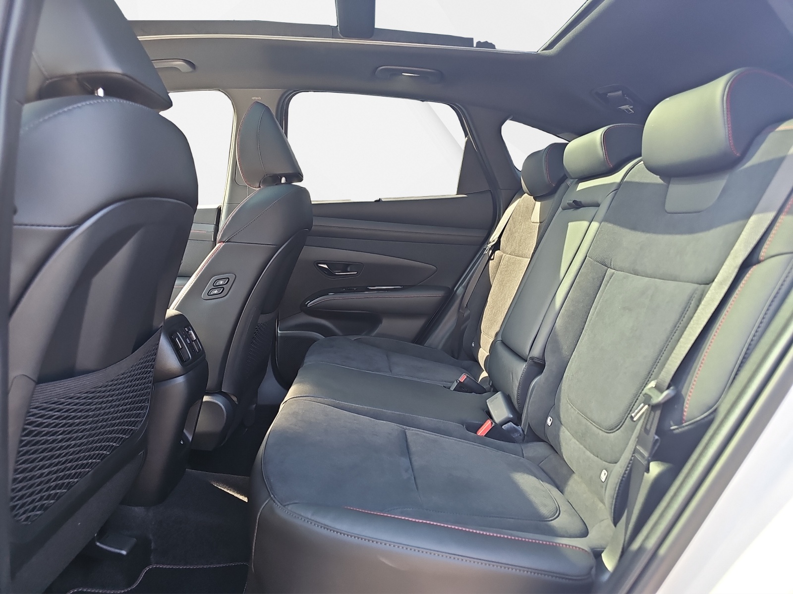 HYUNDAI Tucson 1.6 T-GDi N-Line 4WD-image-13
