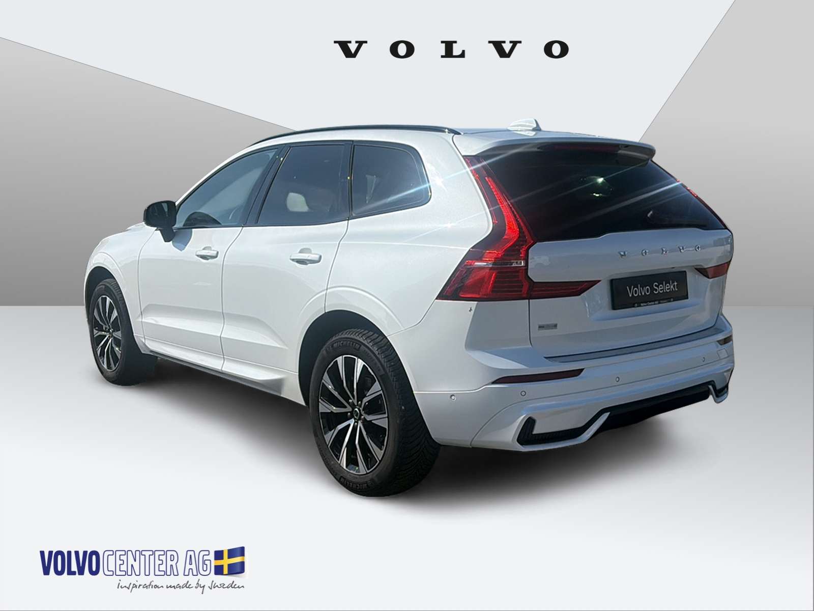 VOLVO XC60 2.0 B5 MH Plus Dark AWD-image-2