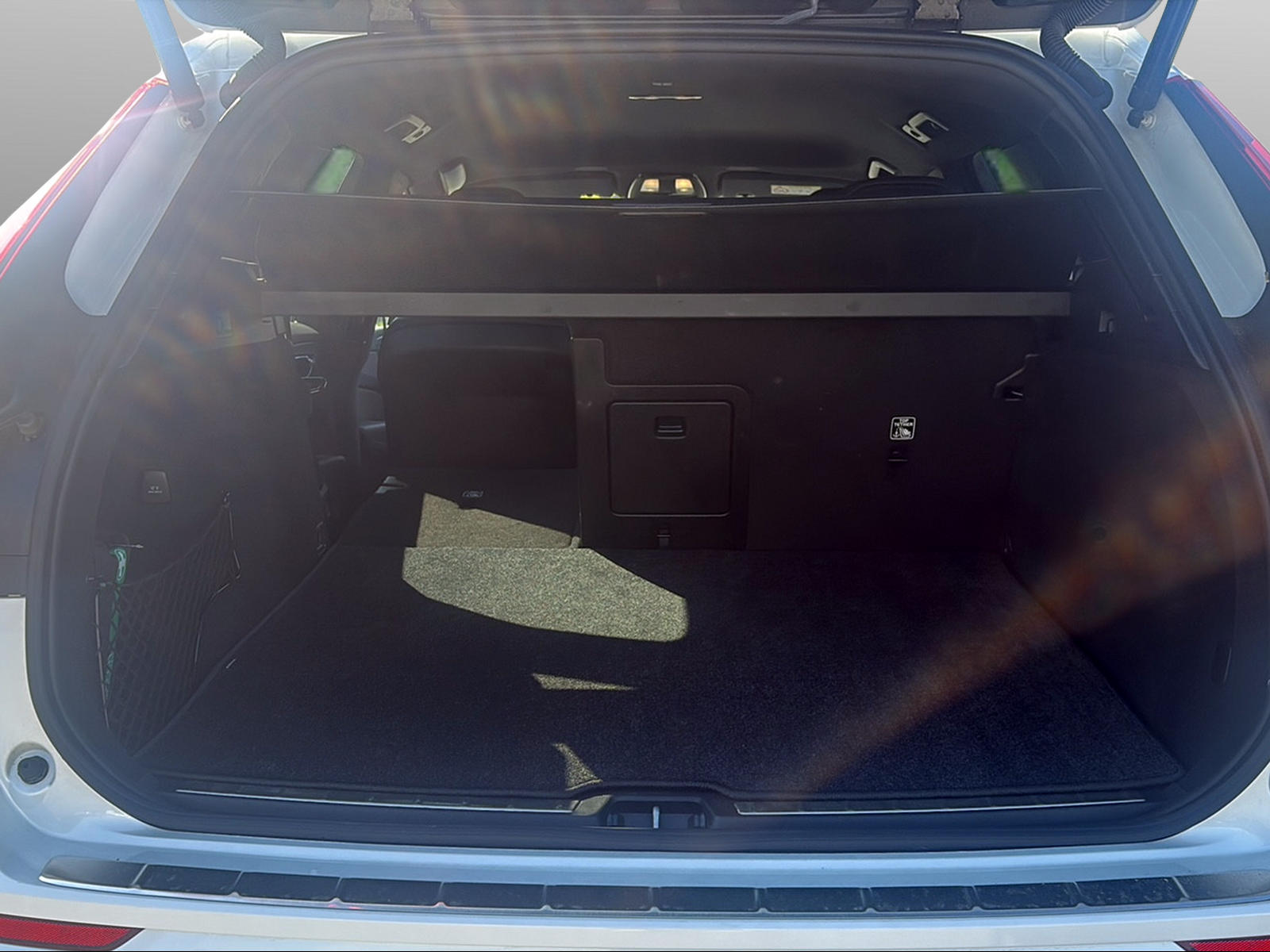 VOLVO XC60 2.0 B5 MH Plus Dark AWD-image-15