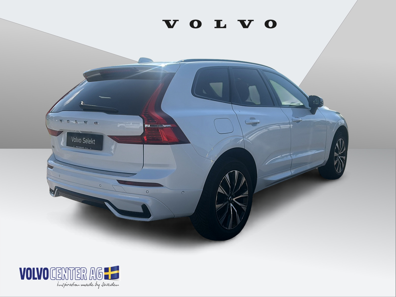 VOLVO XC60 2.0 B5 MH Plus Dark AWD-image-3