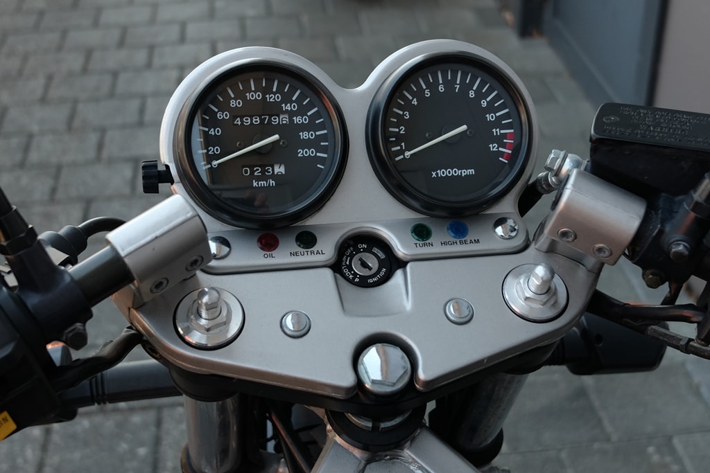 SUZUKI GS 500E-showroom-element-3