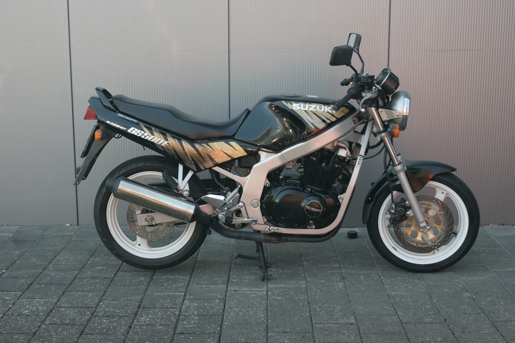 SUZUKI GS 500E