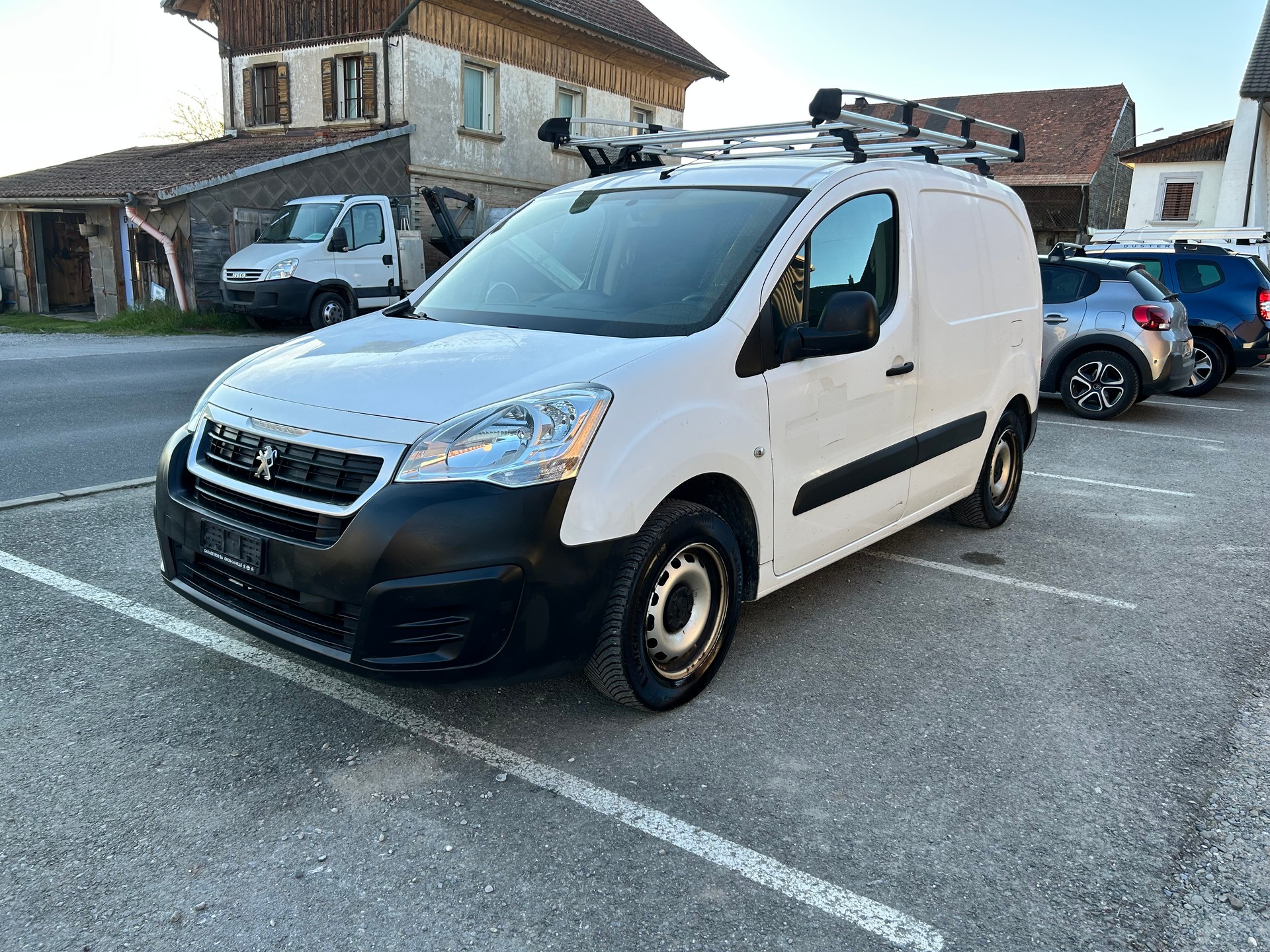PEUGEOT Partner 1.6 VTi Allure-image-1