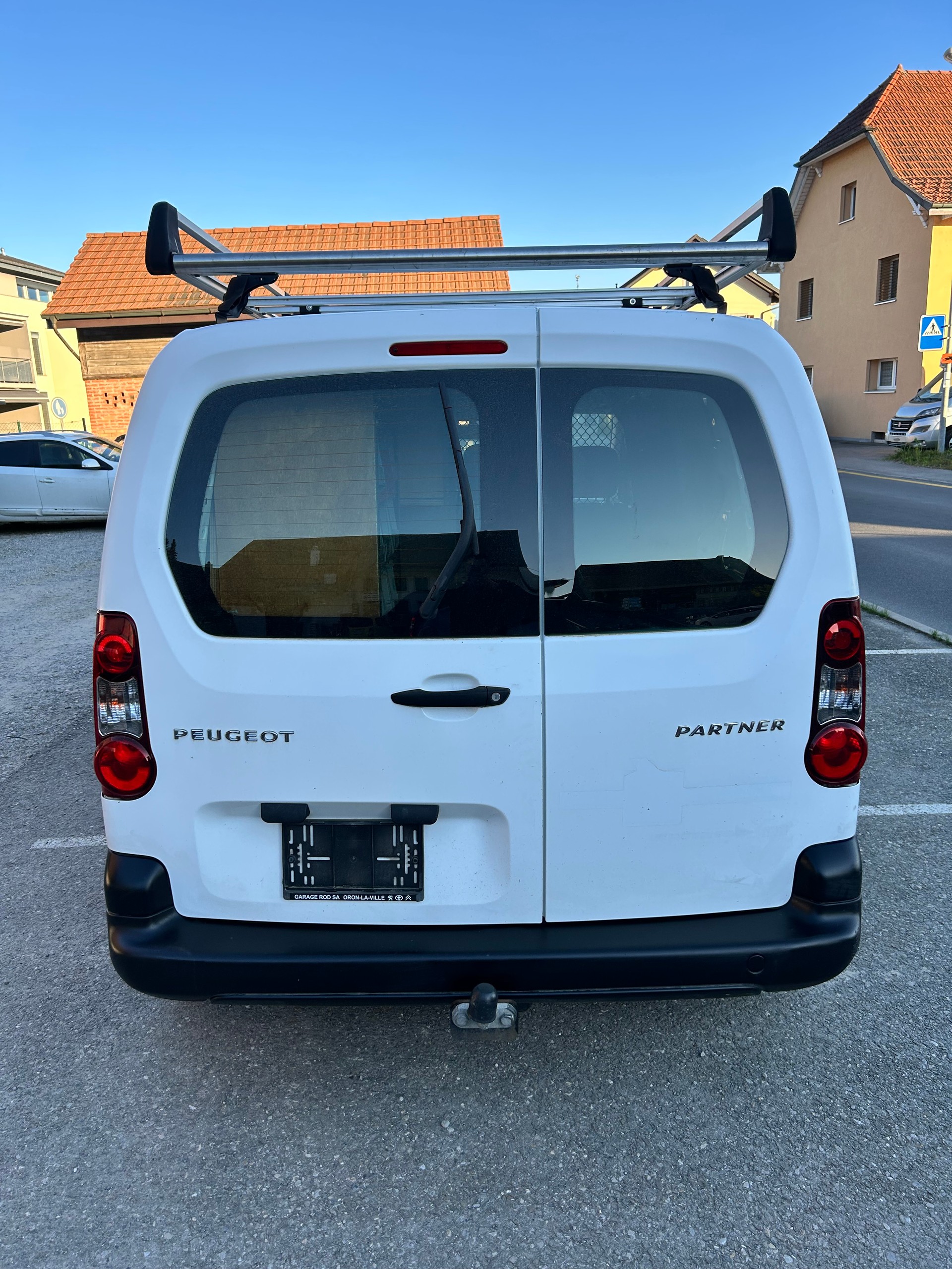 PEUGEOT Partner 1.6 VTi Allure-image-4