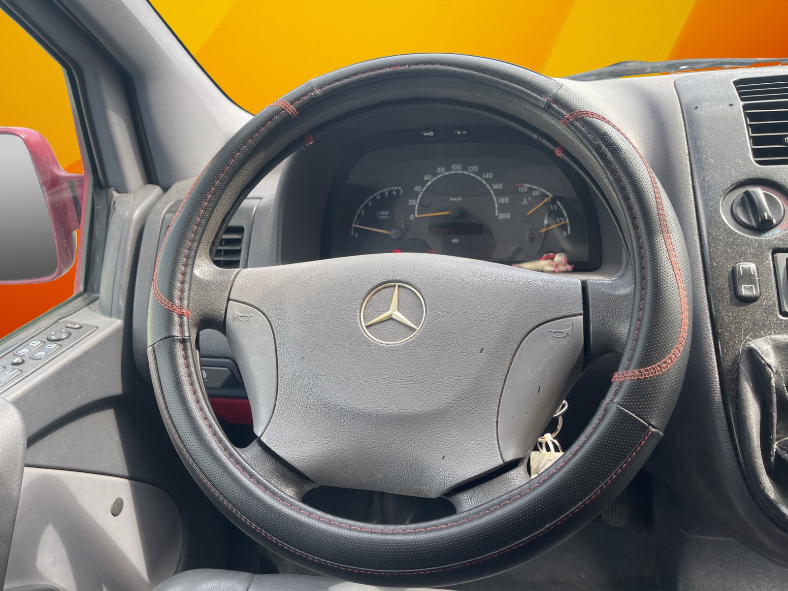 MERCEDES-BENZ Vito F 112CDI-image-9