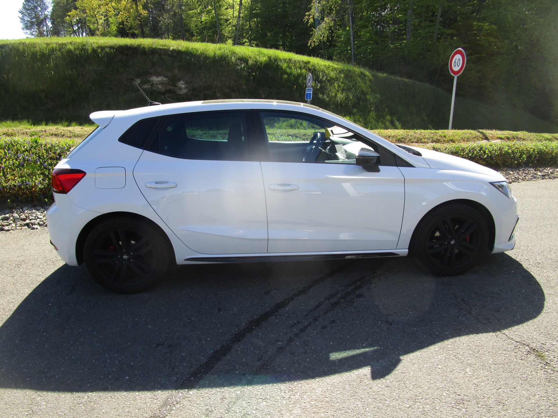 SEAT Ibiza 1.0 EcoTSI Swiss FR Evolution-image-2