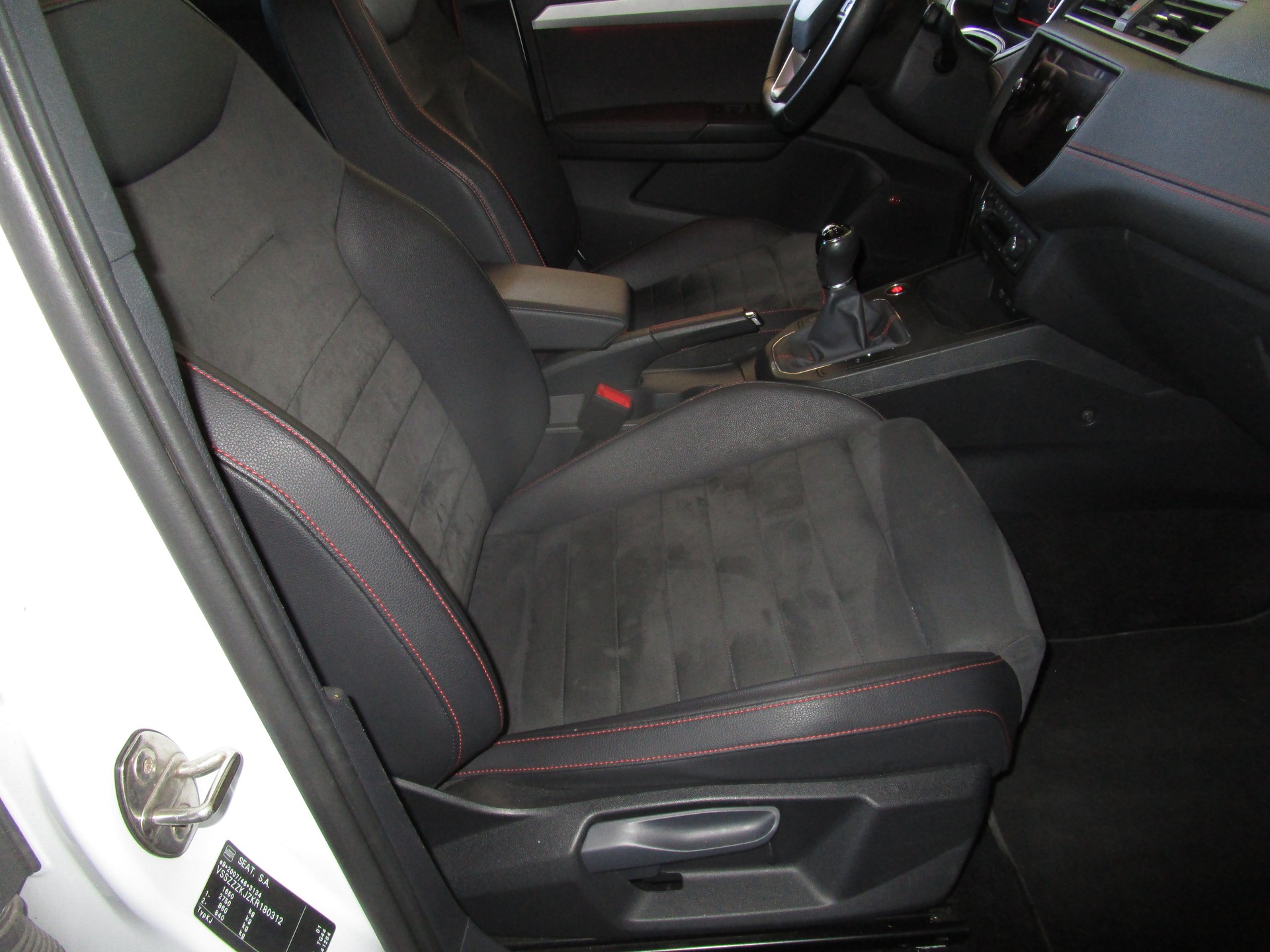 SEAT Ibiza 1.0 EcoTSI Swiss FR Evolution-image-13