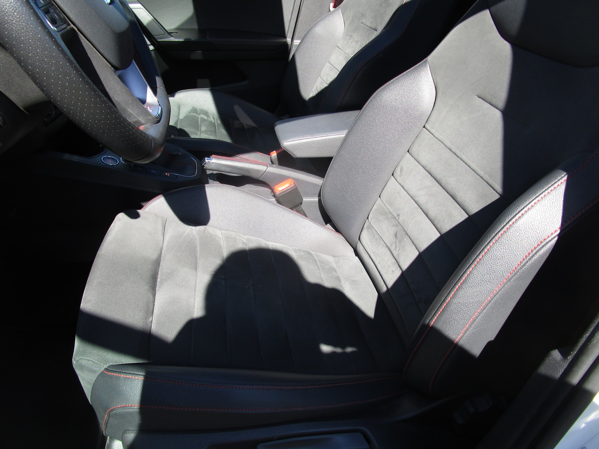 SEAT Ibiza 1.0 EcoTSI Swiss FR Evolution-image-10