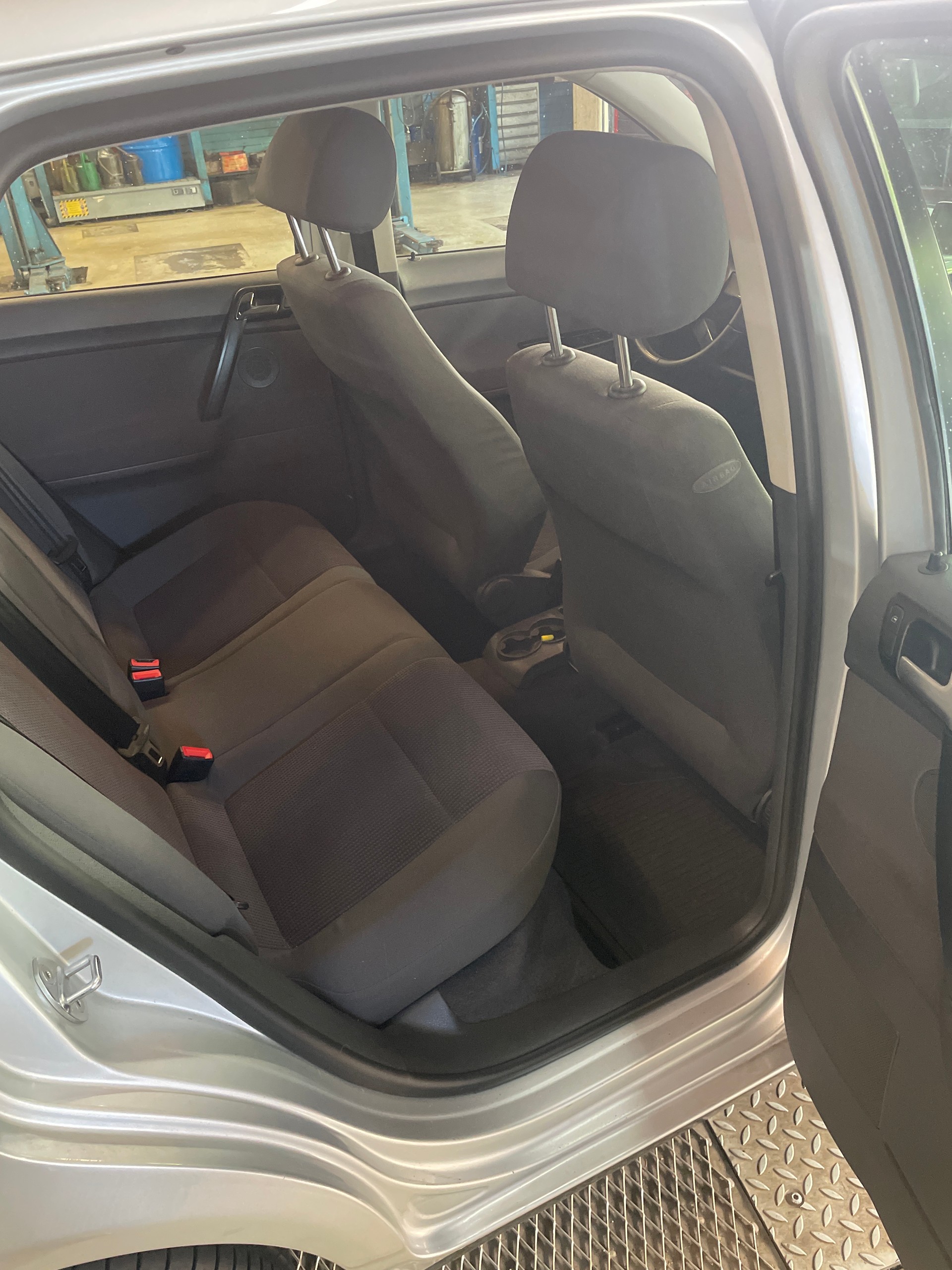 VW Polo 1.4 16V Comfortline-image-8