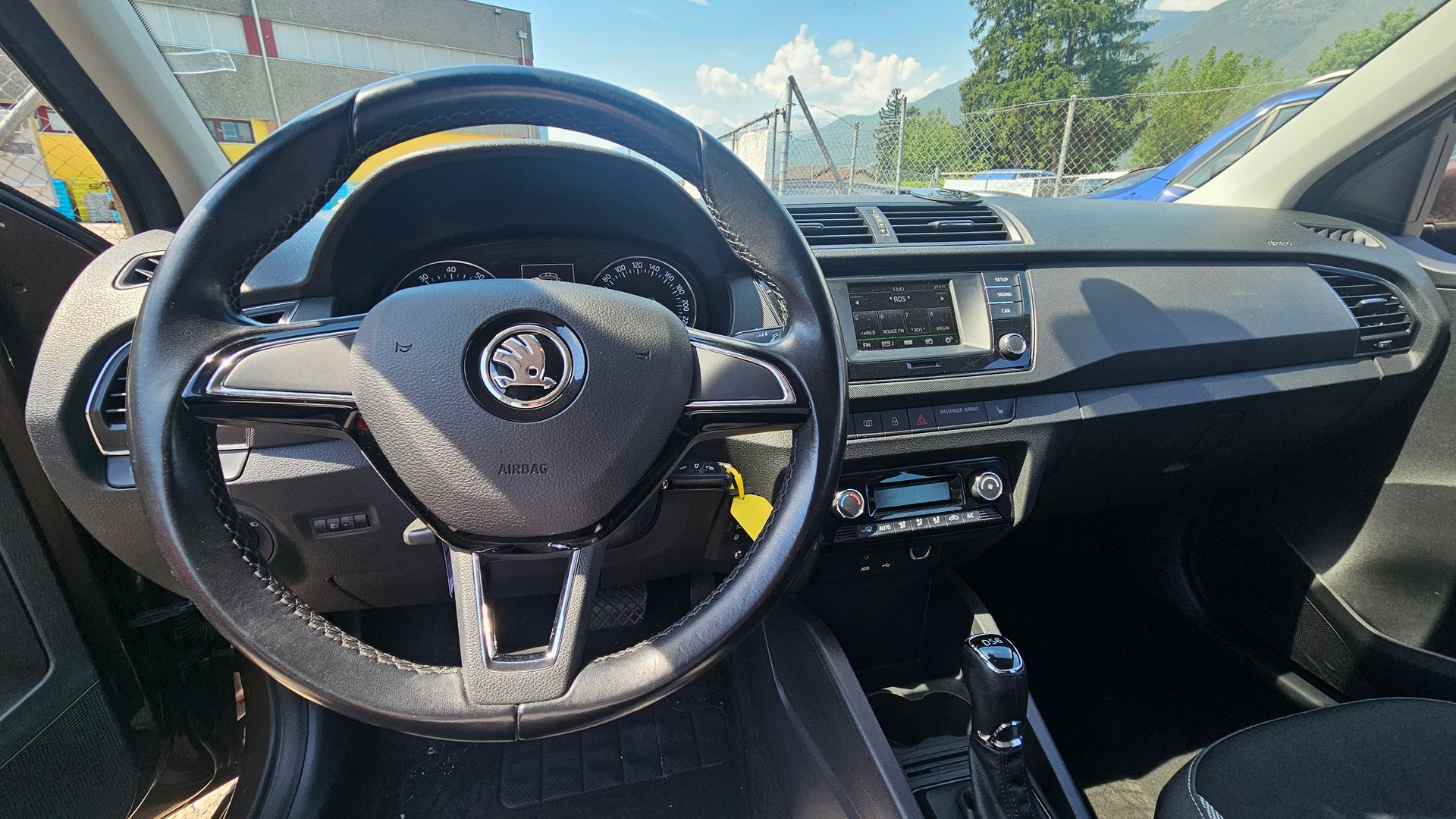 SKODA Fabia 1.2 TSI Ambition DSG-image-8