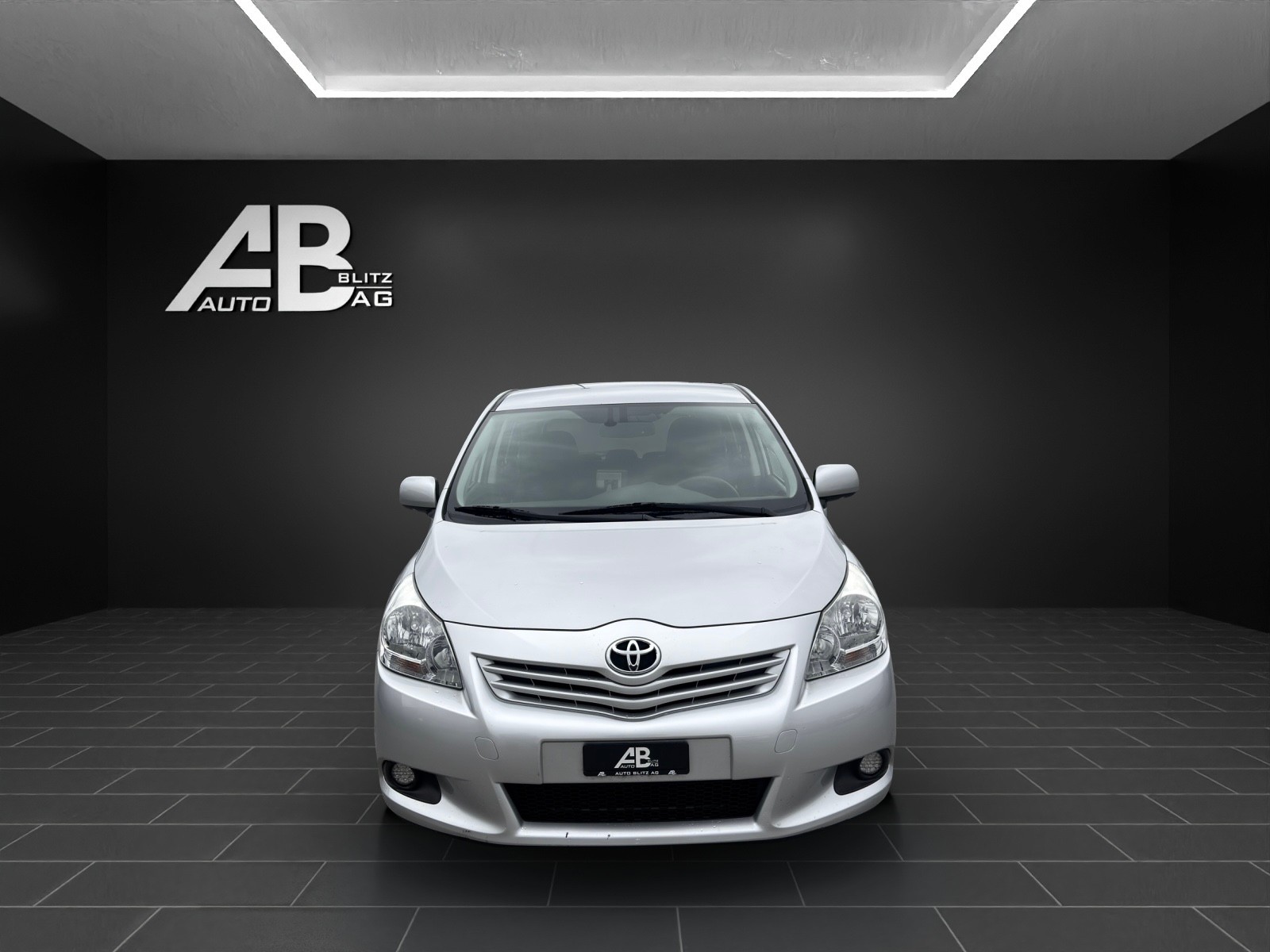 TOYOTA Verso 1.8 Linea Sol Multidrive * 7-Plätzer *