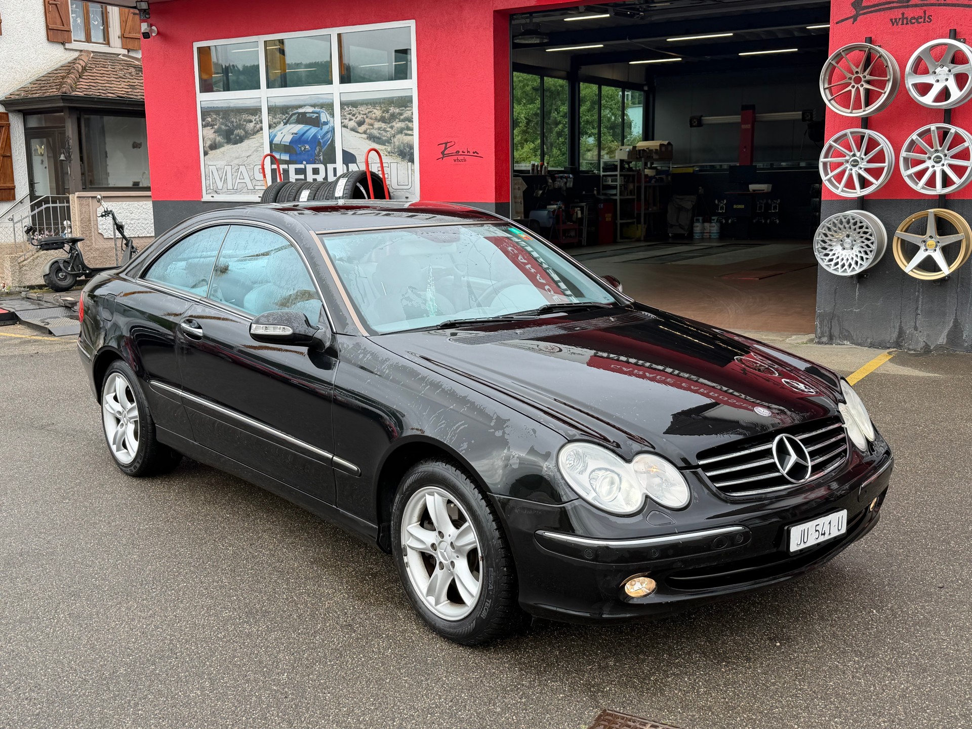 MERCEDES-BENZ CLK 320 Elégance Automatic-image-2