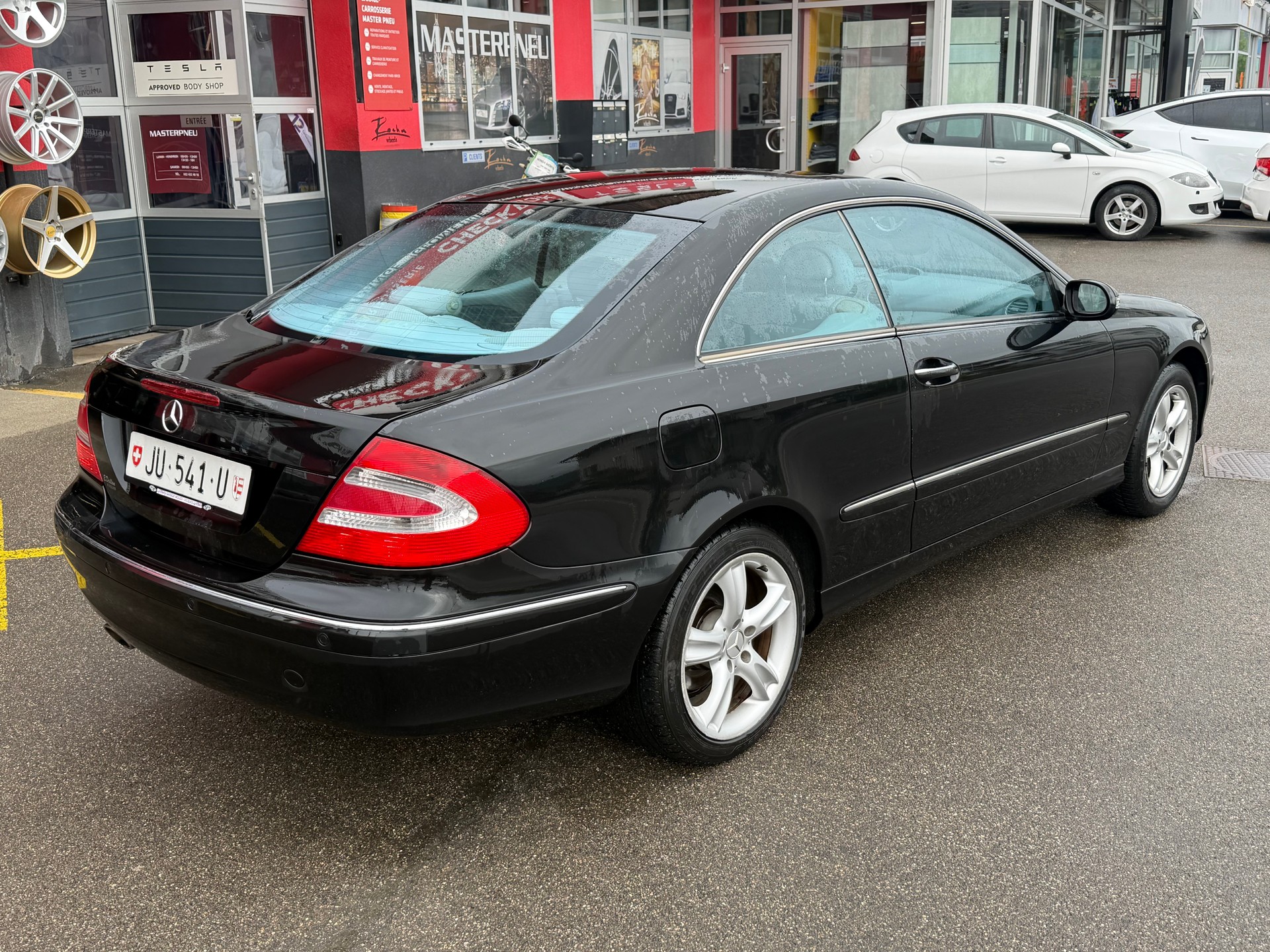 MERCEDES-BENZ CLK 320 Elégance Automatic-image-4