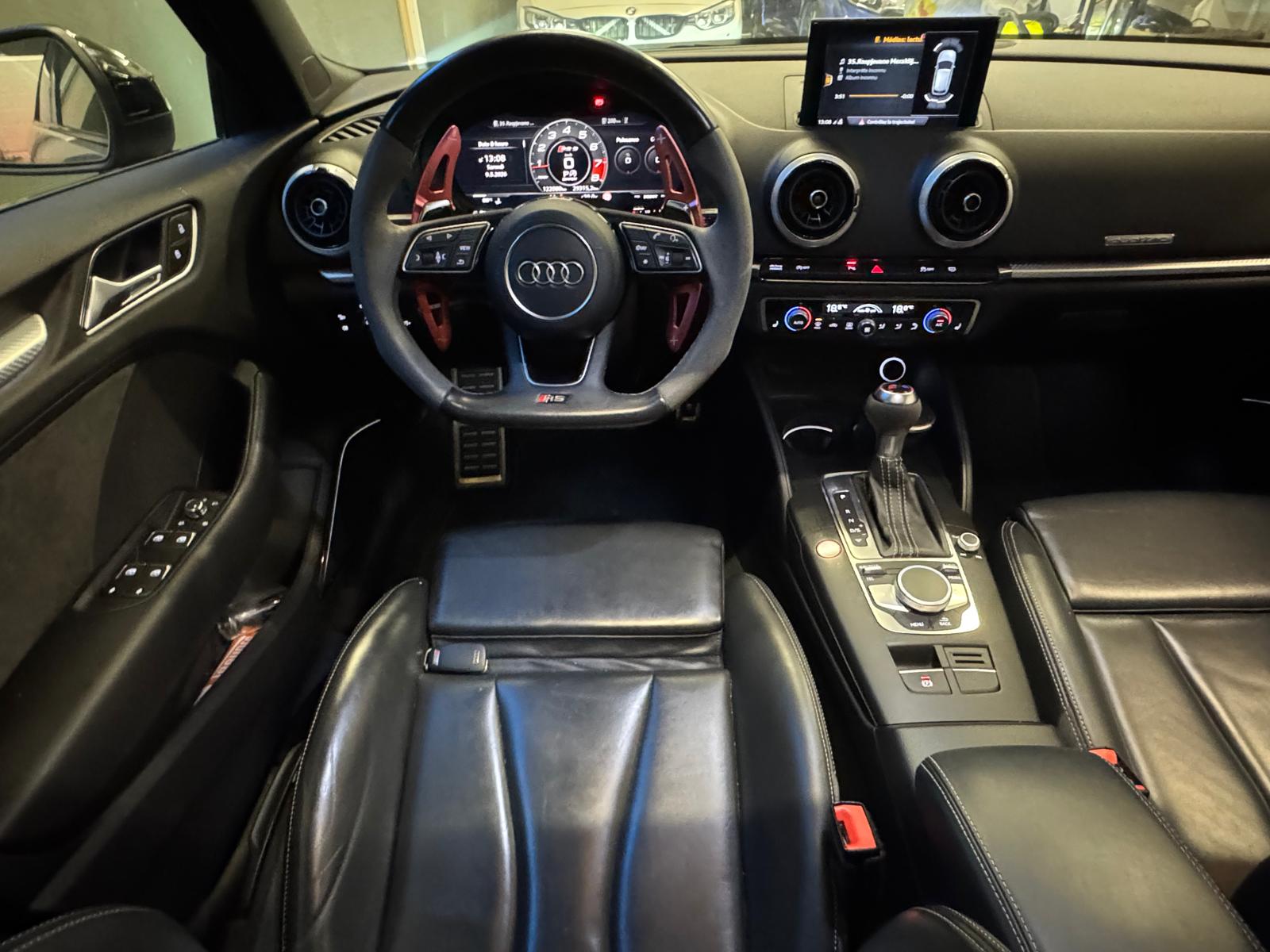 AUDI RS3 Sportback 2.5 TSI quattro S-tronic-image-15